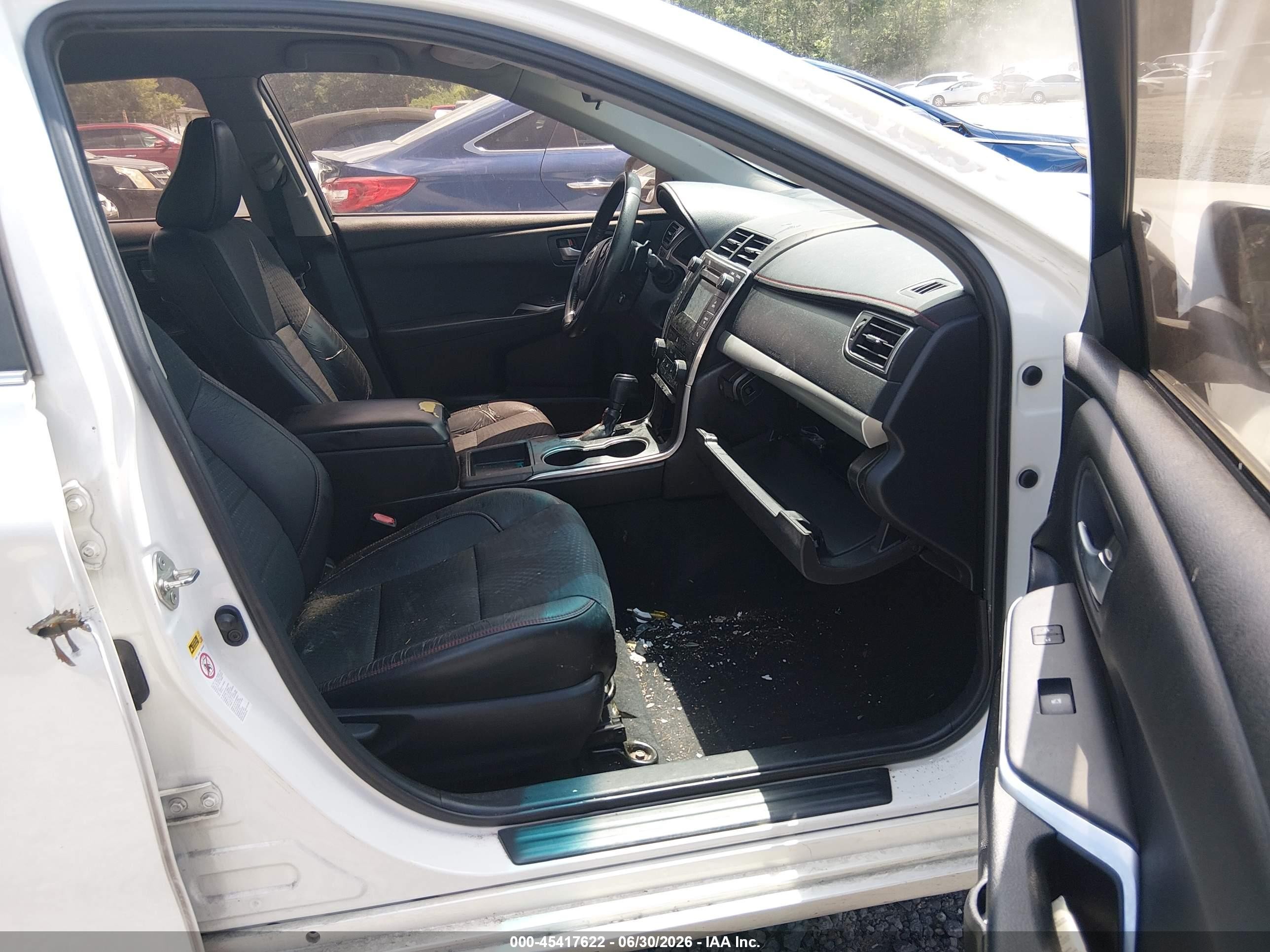 2015 Toyota Camry Le/xle/se/xse Белый vin: 4T1BF1FKGFU071156