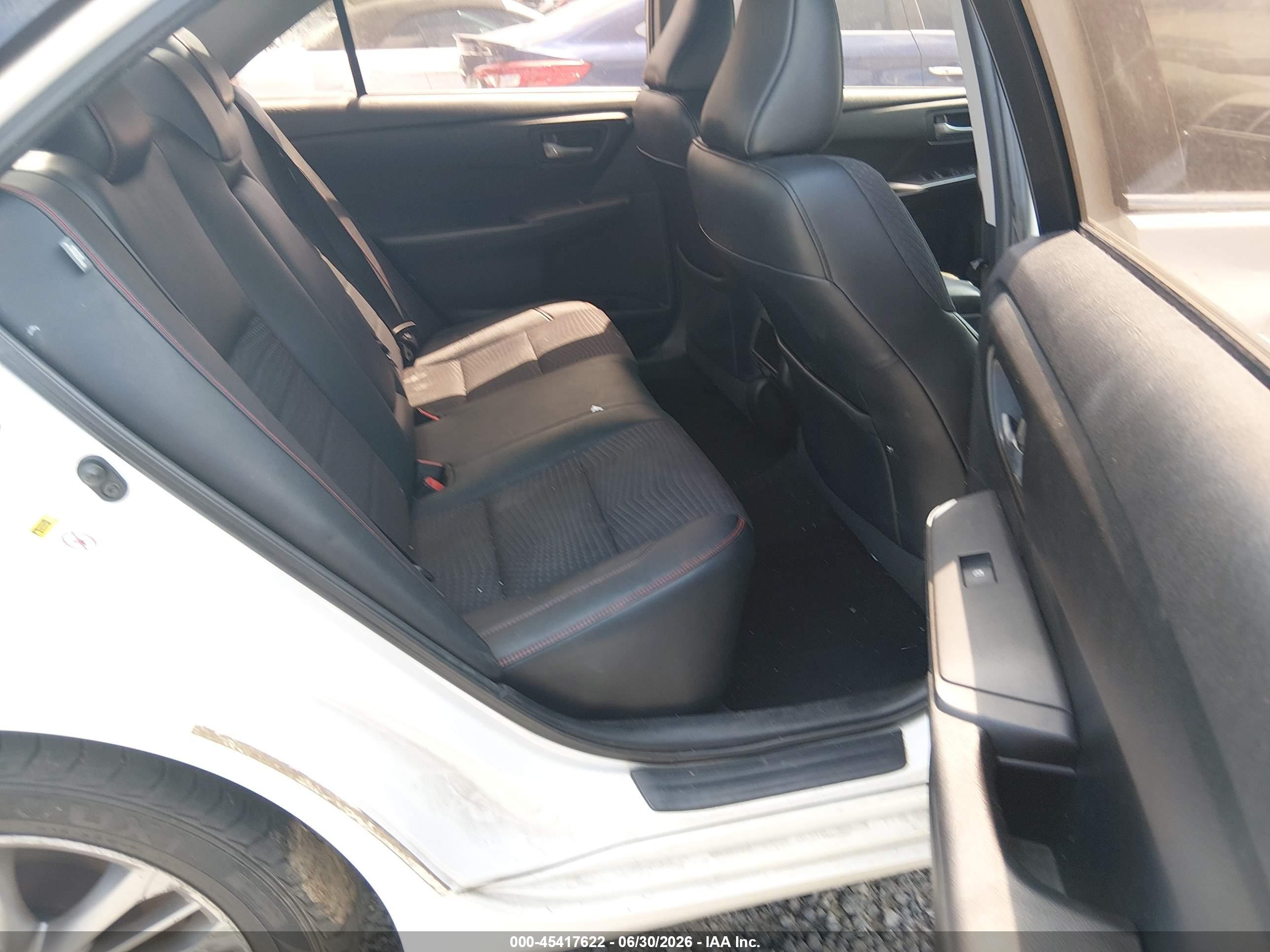 2015 Toyota Camry Le/xle/se/xse Белый vin: 4T1BF1FKGFU071156