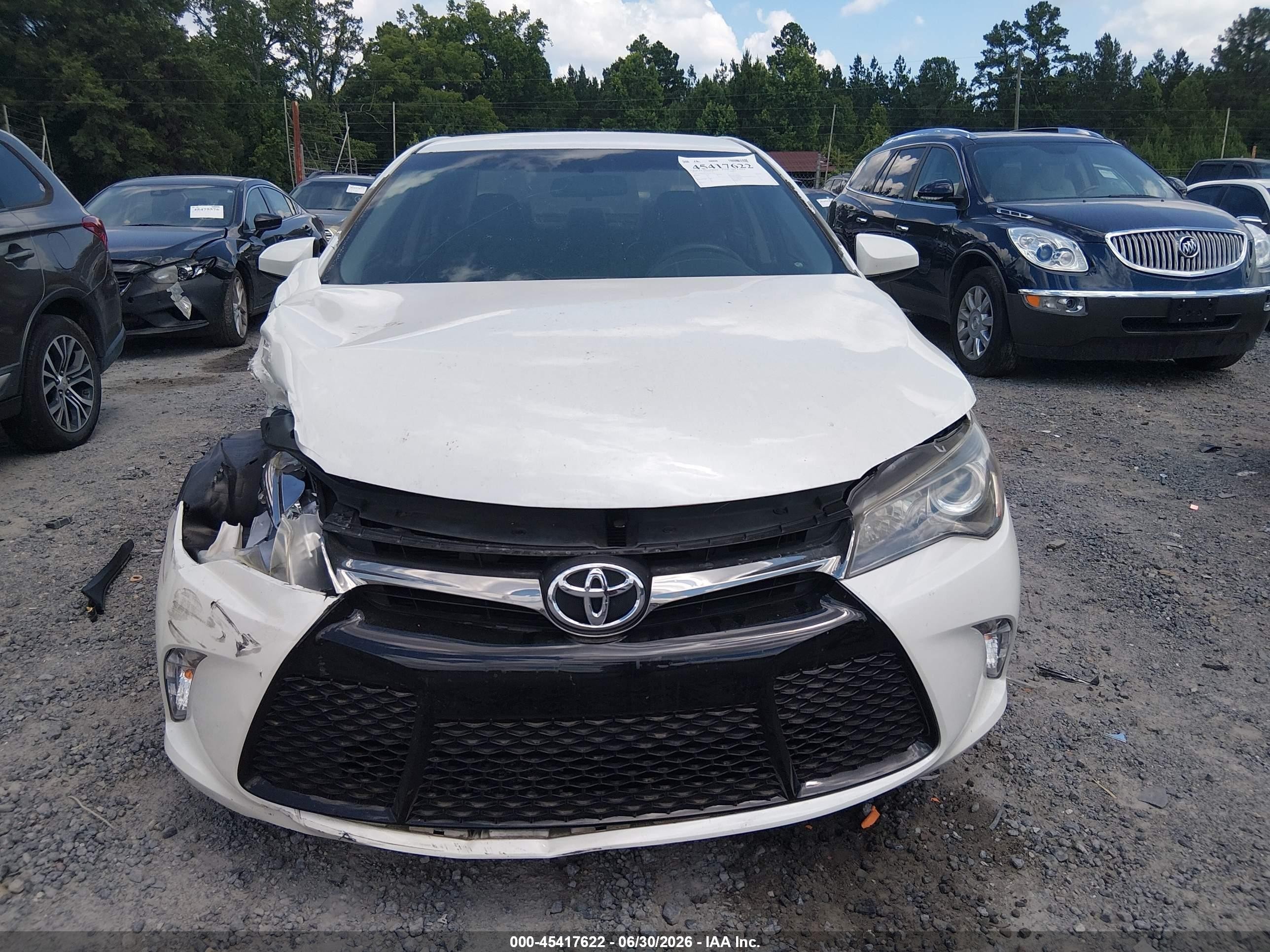 2015 Toyota Camry Le/xle/se/xse Белый vin: 4T1BF1FKGFU071156