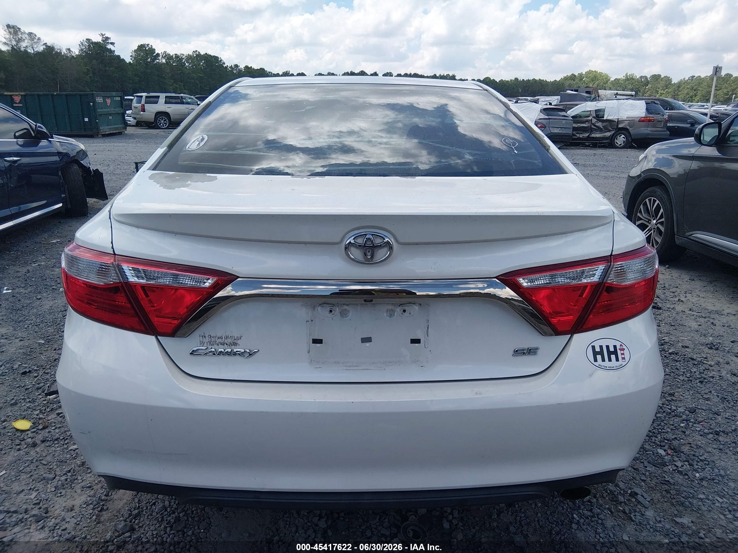 2015 Toyota Camry Le/xle/se/xse Белый vin: 4T1BF1FKGFU071156