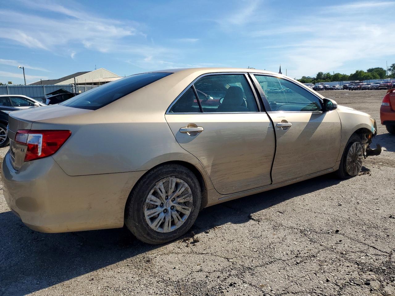 2012 Toyota Camry Le Gold vin: 4T1BF1FKXCU007682