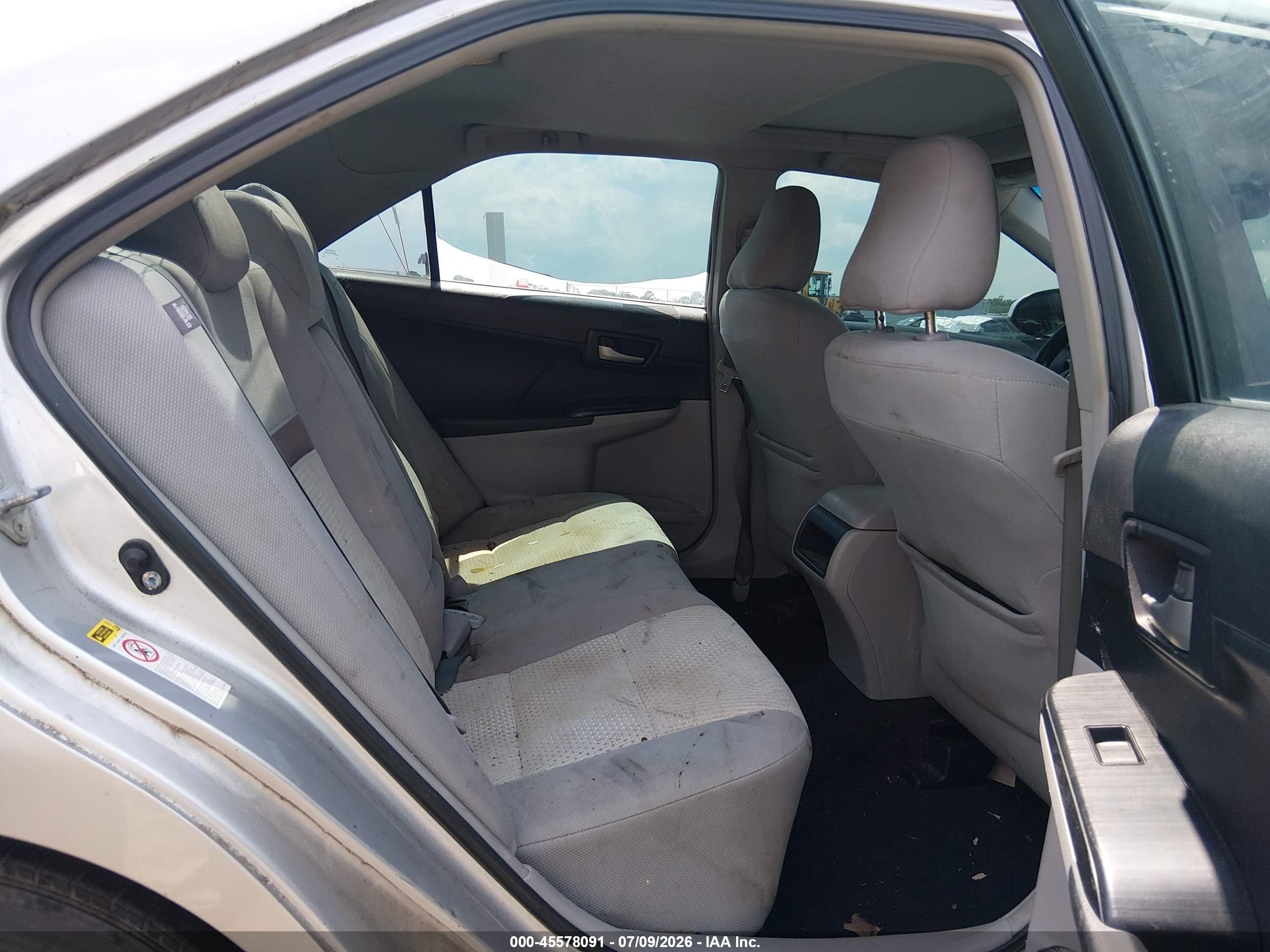 2012 Toyota Camry Le Silver vin: 4T1BF1FKXCU018455