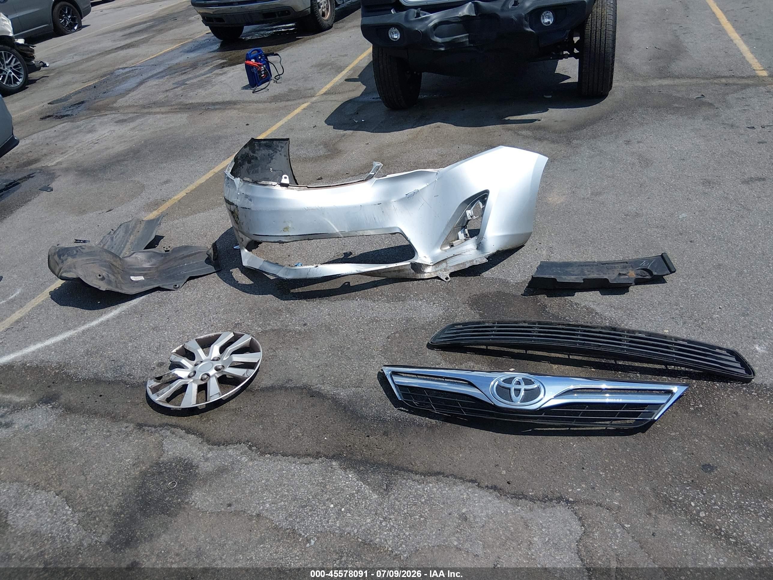 2012 Toyota Camry Le Silver vin: 4T1BF1FKXCU018455
