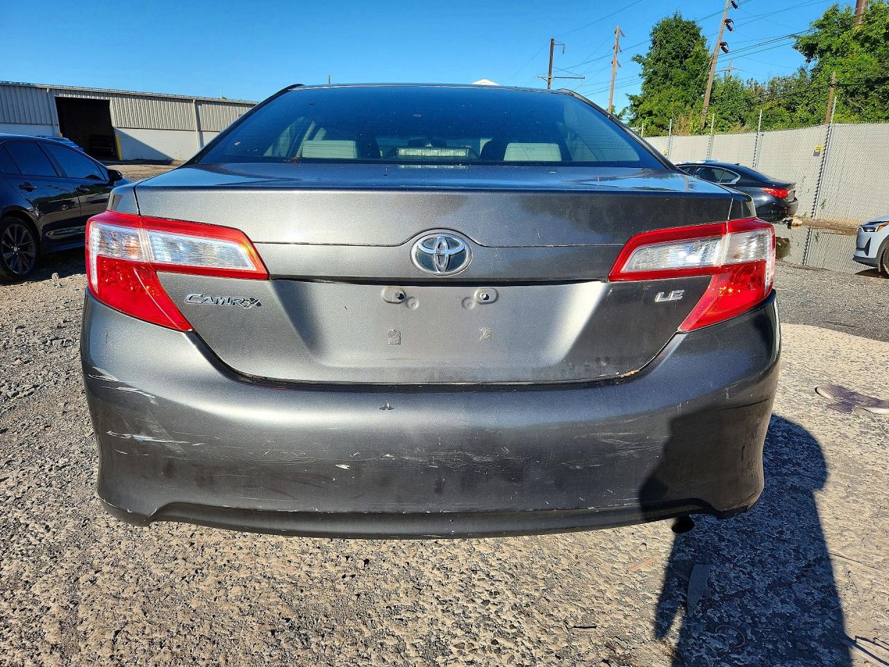 2012 Toyota Camry Le Gray vin: 4T1BF1FKXCU028614