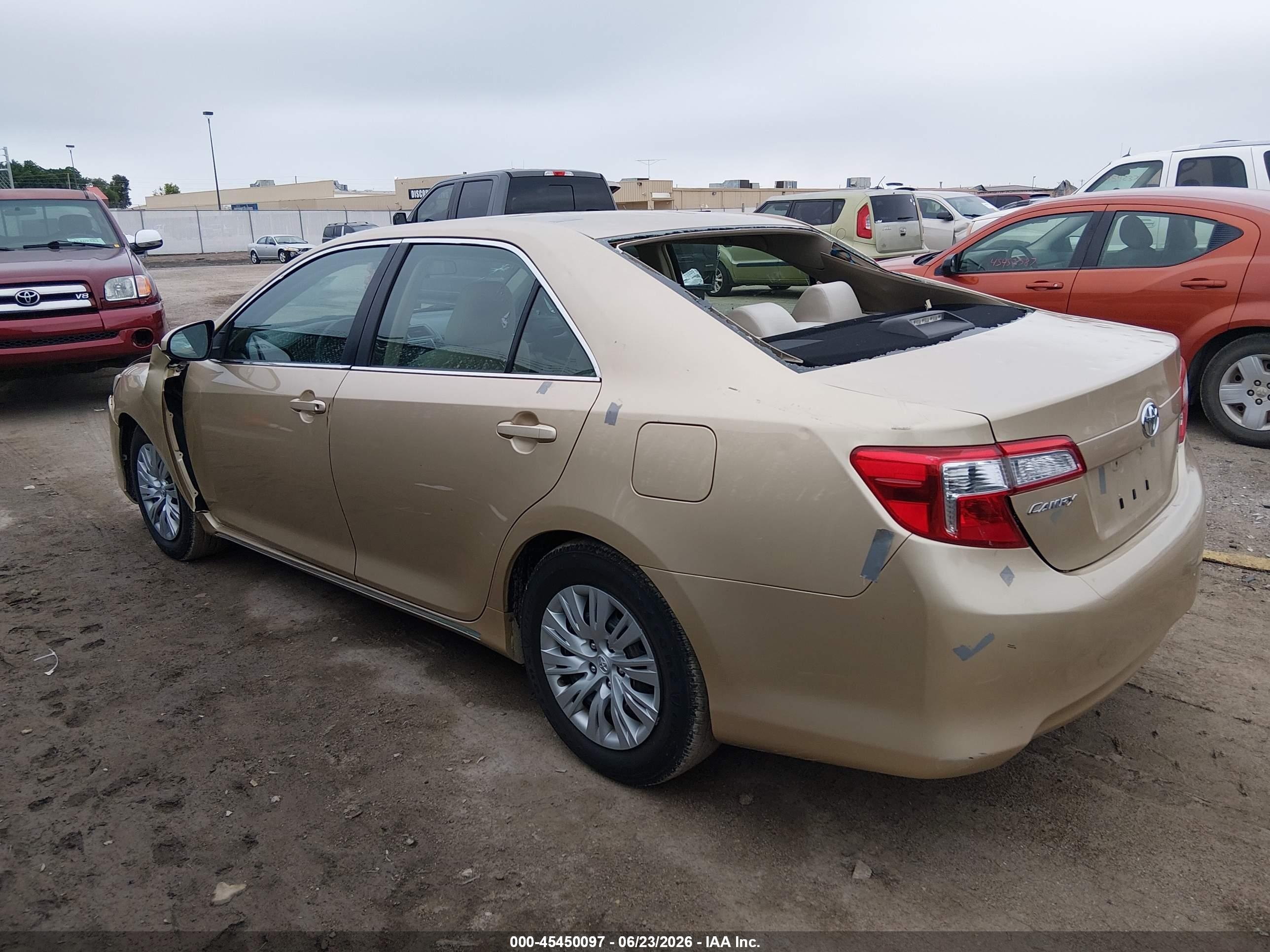 2012 Toyota Camry Le Gold vin: 4T1BF1FKXCU033831