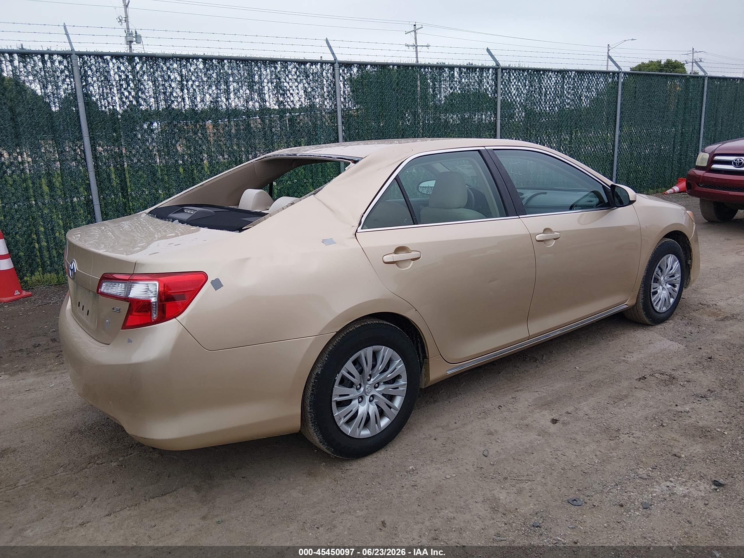 2012 Toyota Camry Le Gold vin: 4T1BF1FKXCU033831