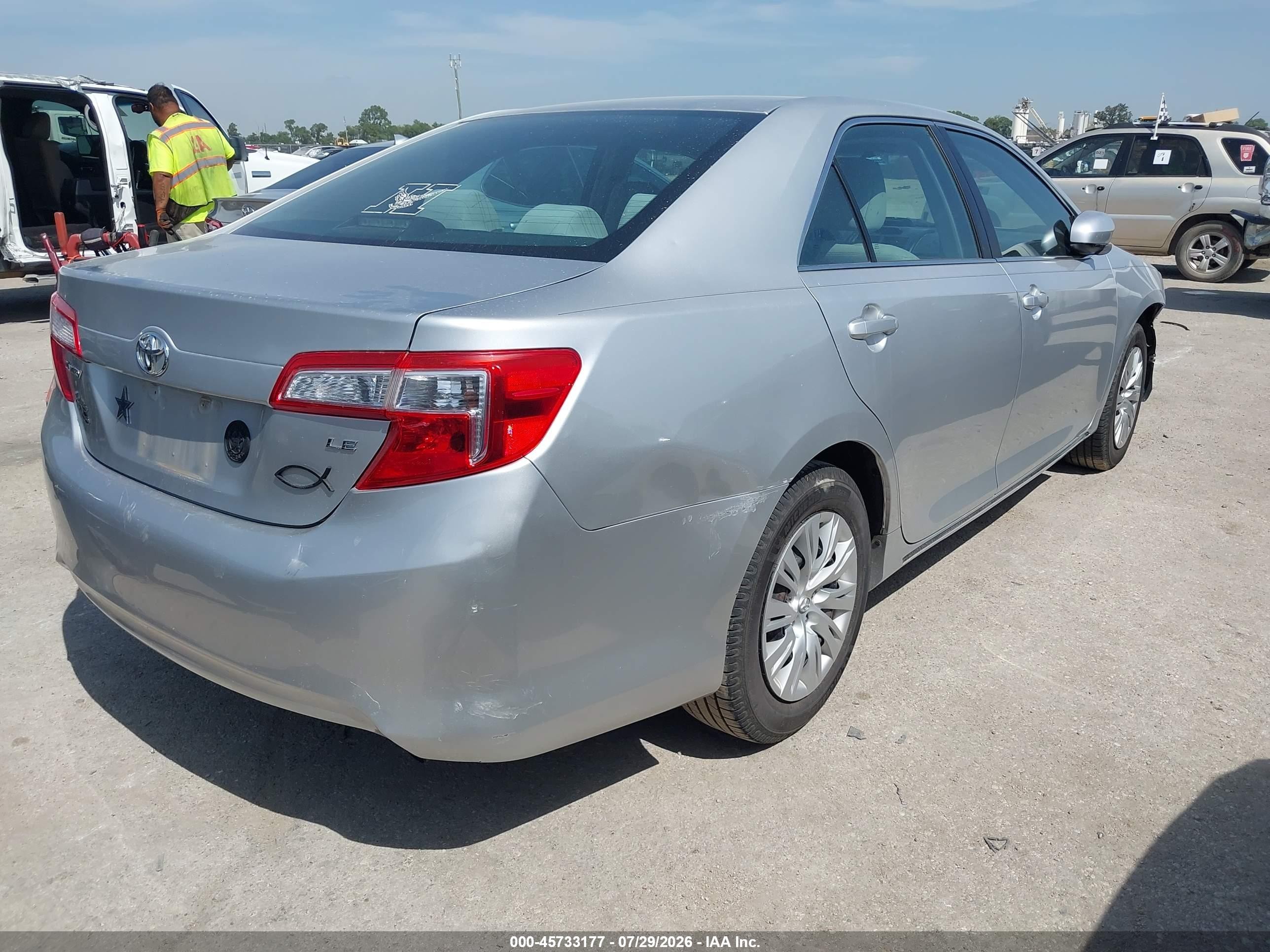 2012 Toyota Camry Le Silver vin: 4T1BF1FKXCU052931