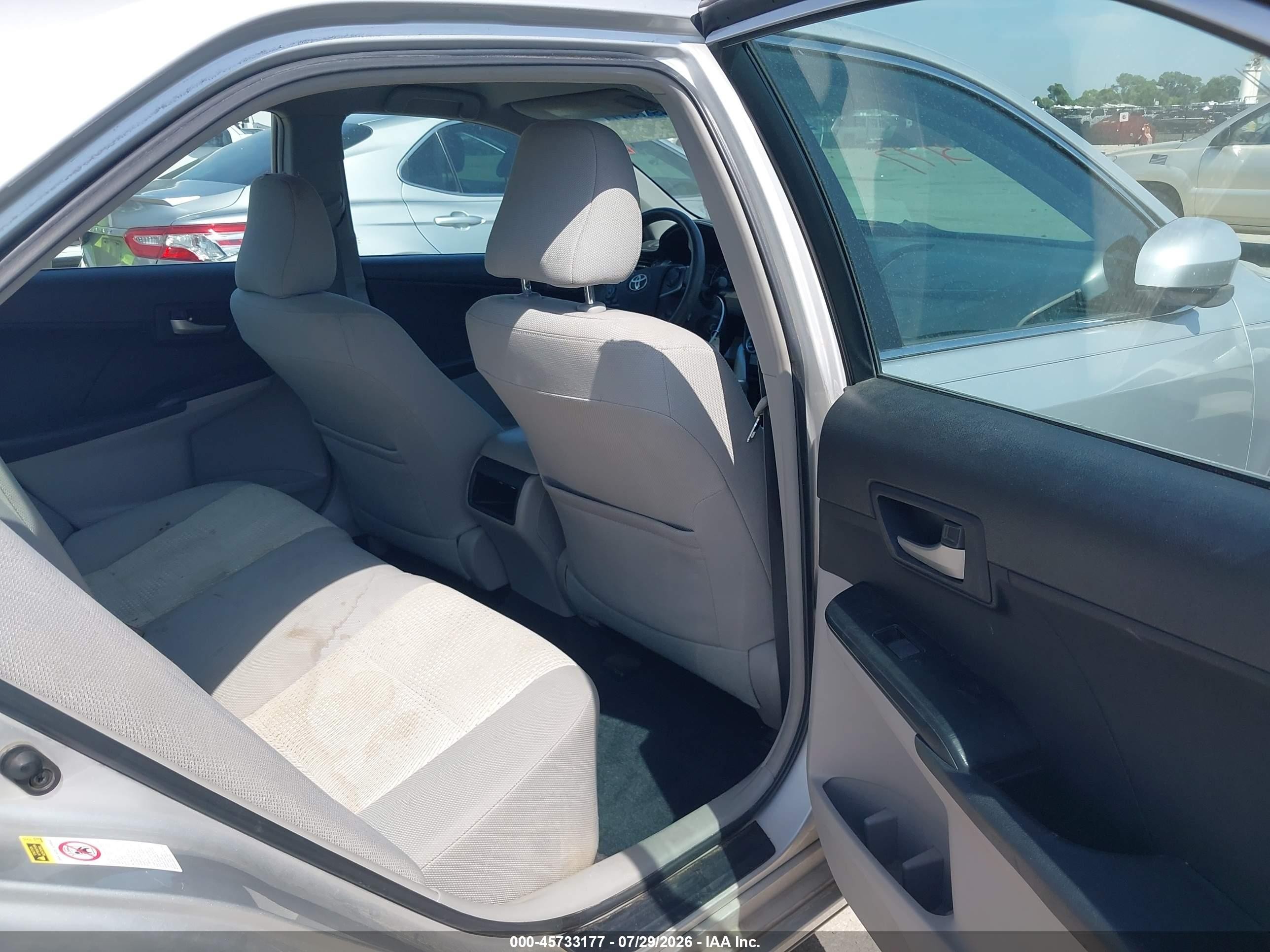 2012 Toyota Camry Le Silver vin: 4T1BF1FKXCU052931