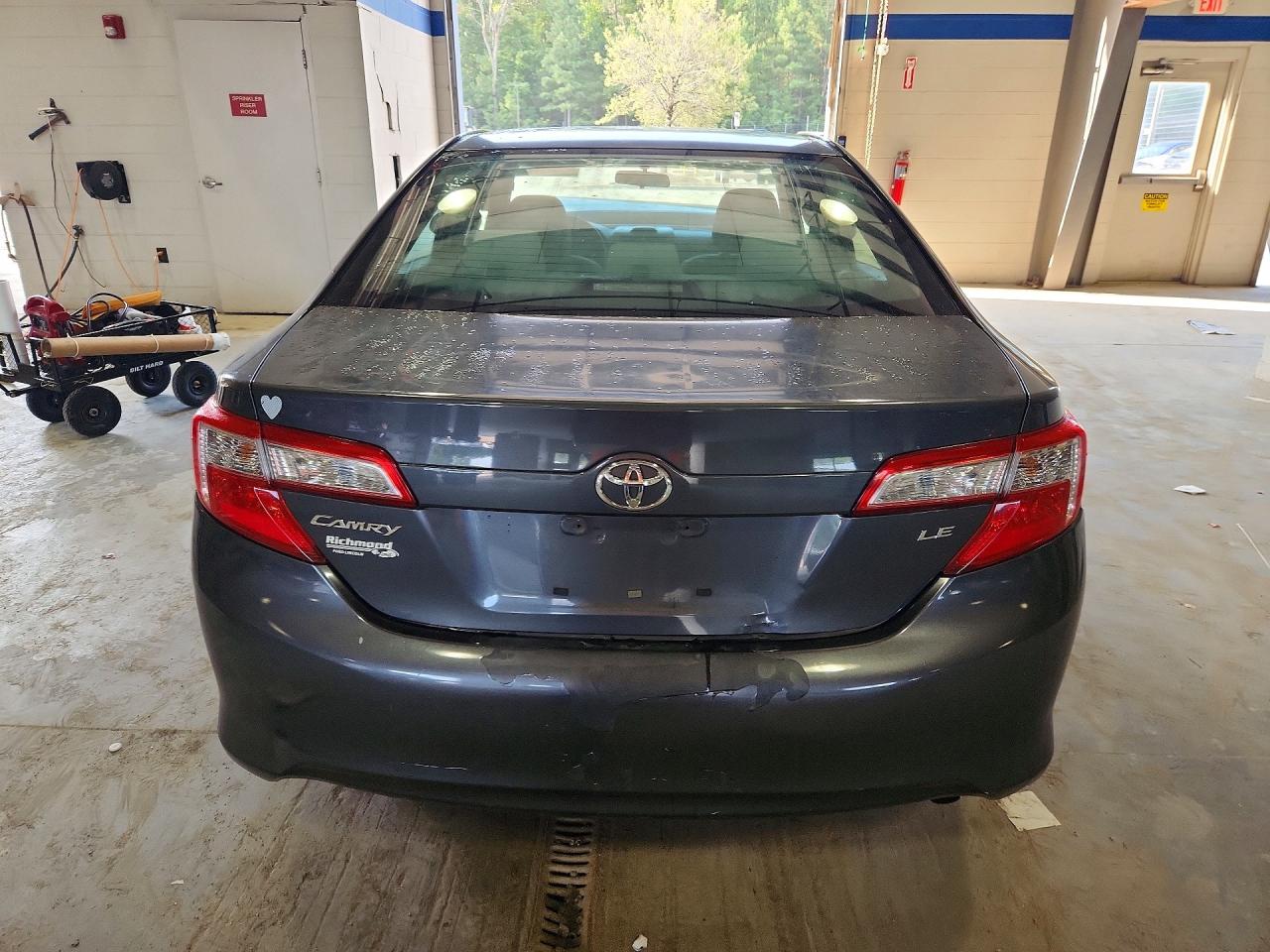 2012 Toyota Camry Le Gray vin: 4T1BF1FKXCU056574