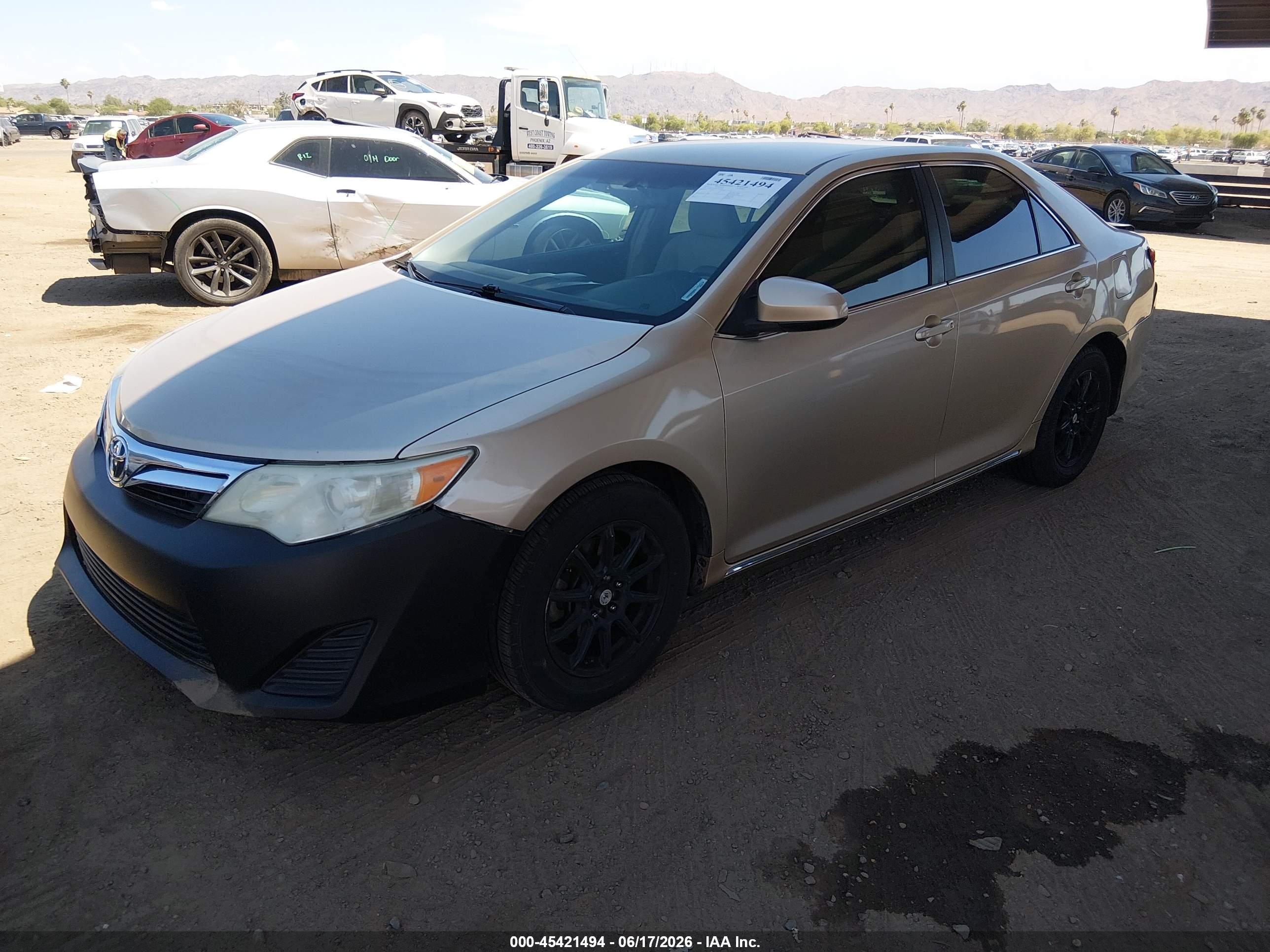 2012 Toyota Camry Le Желто-коричневый vin: 4T1BF1FKXCU071009