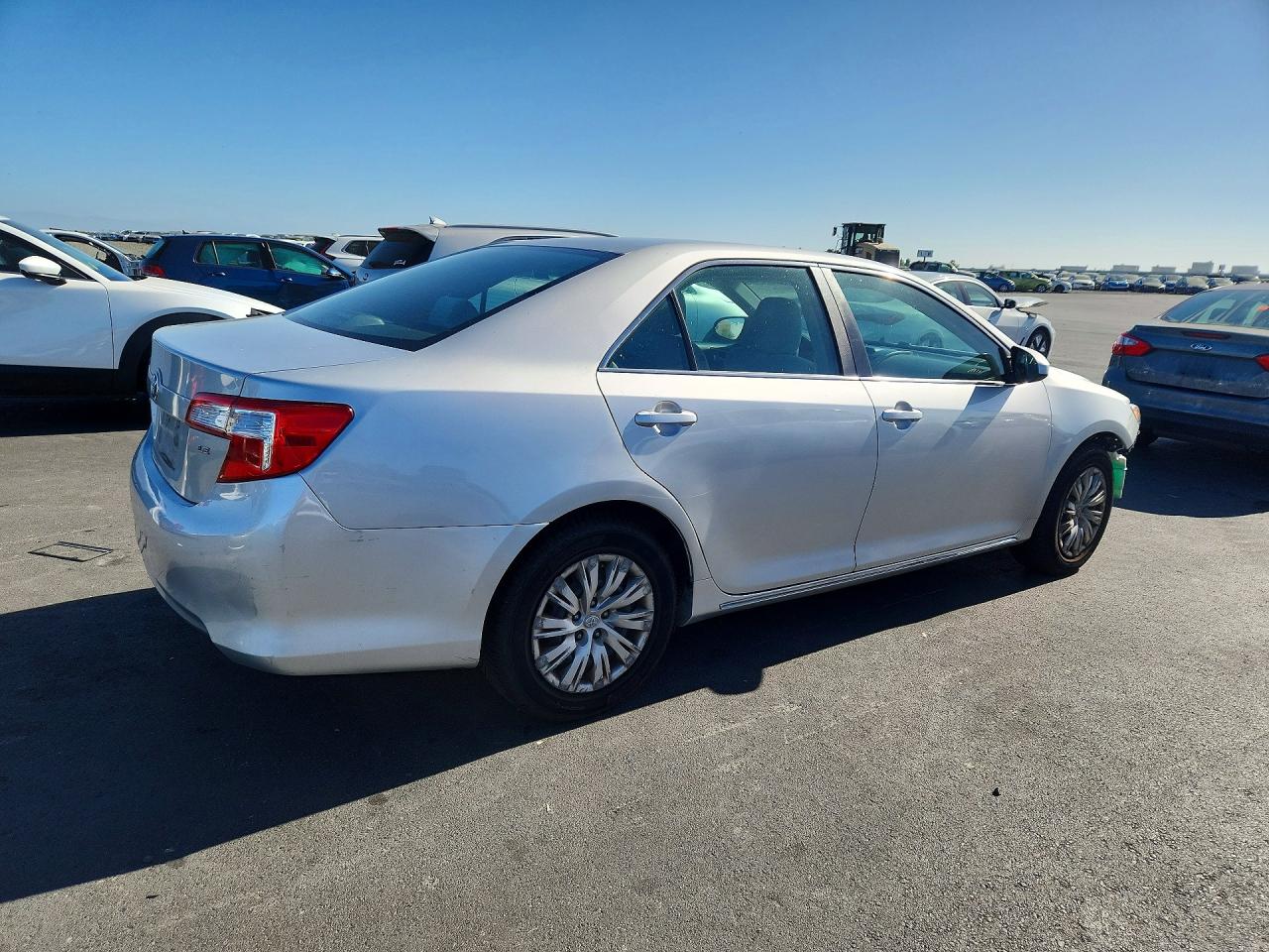 2012 Toyota Camry Le Серебряный vin: 4T1BF1FKXCU072693