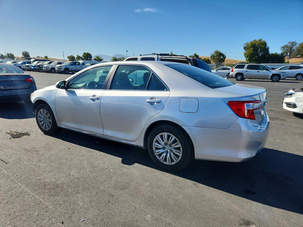 2012 Toyota Camry Le Серебряный vin: 4T1BF1FKXCU072693