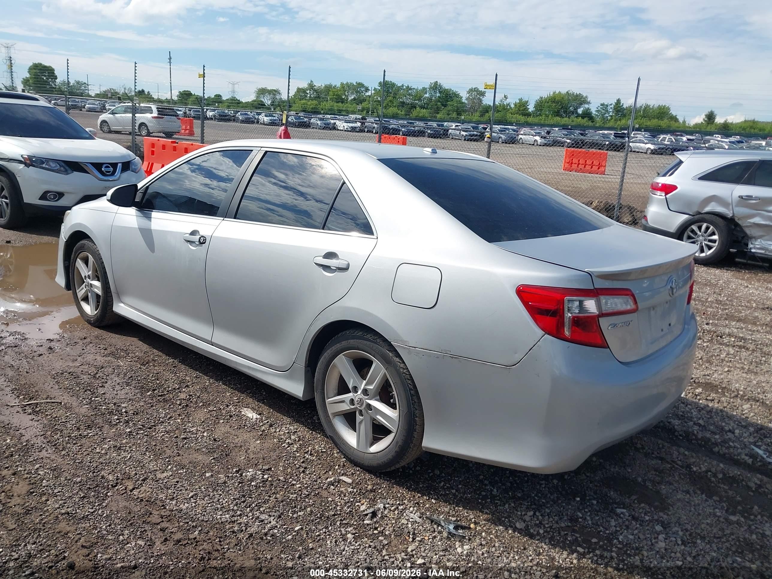 2012 Toyota Camry Se Silver vin: 4T1BF1FKXCU107491