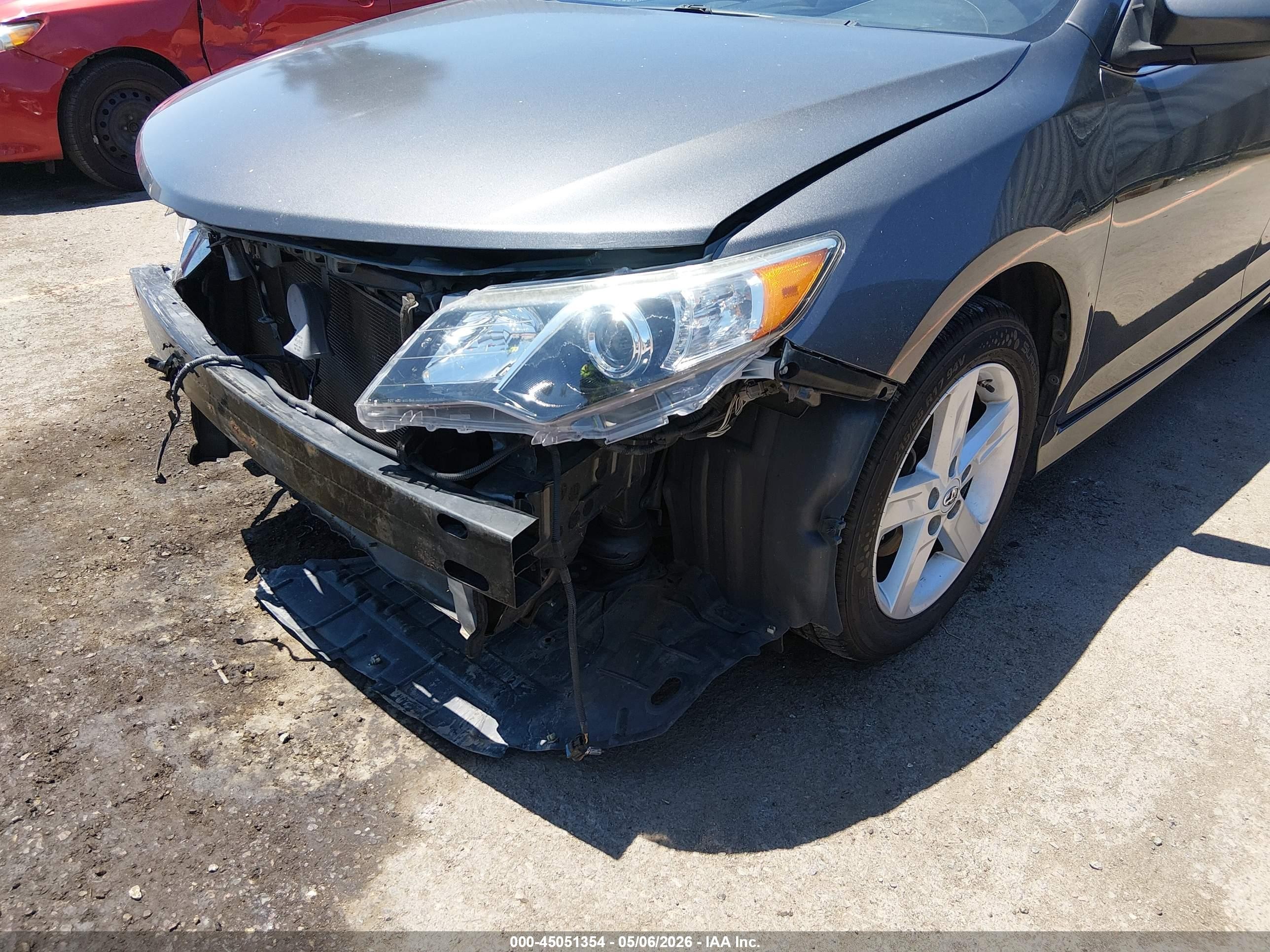 2012 Toyota Camry Se Серый vin: 4T1BF1FKXCU146047