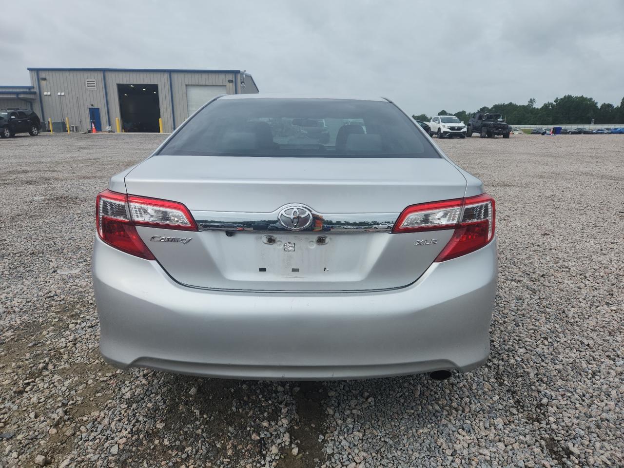 2012 Toyota Camry Xle Silver vin: 4T1BF1FKXCU147828