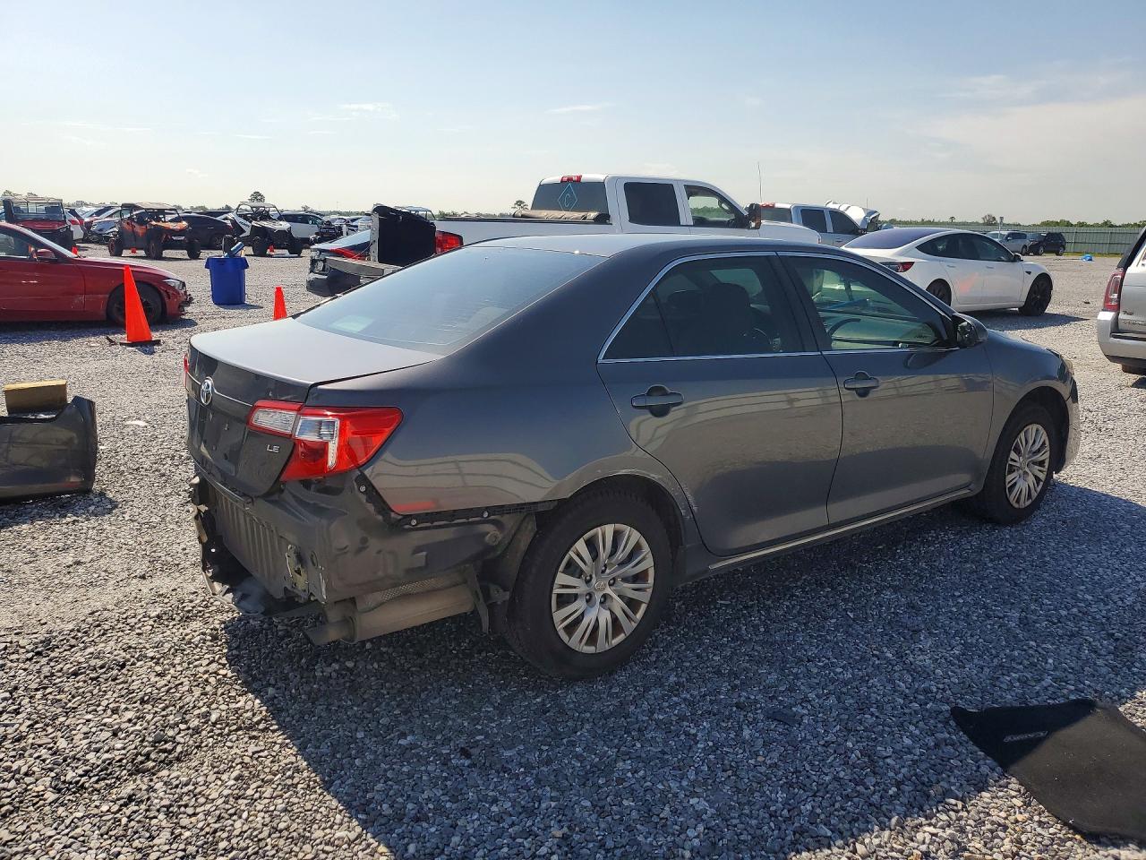 2012 Toyota Camry Le Gray vin: 4T1BF1FKXCU164645