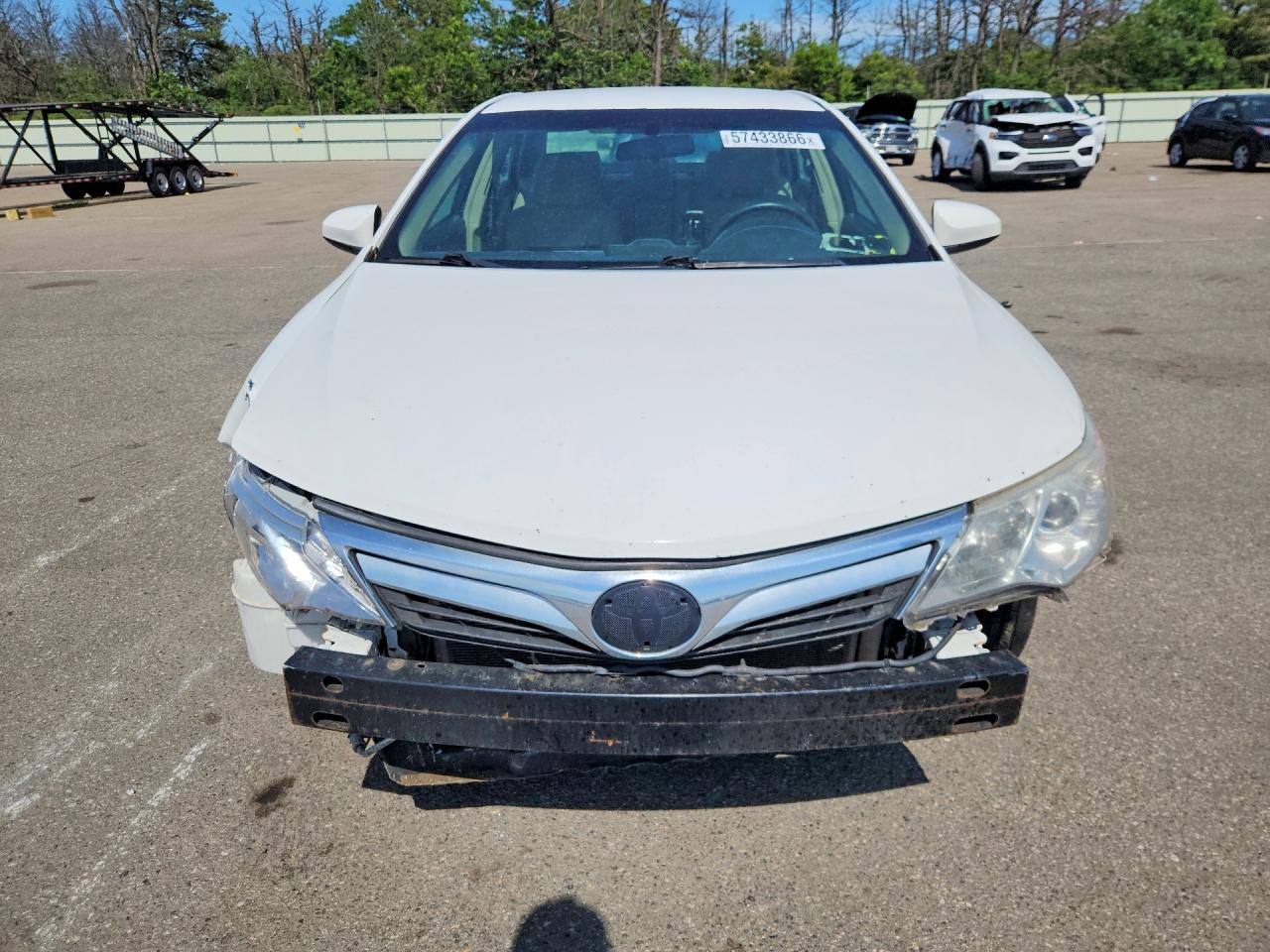 2013 Toyota Camry Le White vin: 4T1BF1FKXCU193918