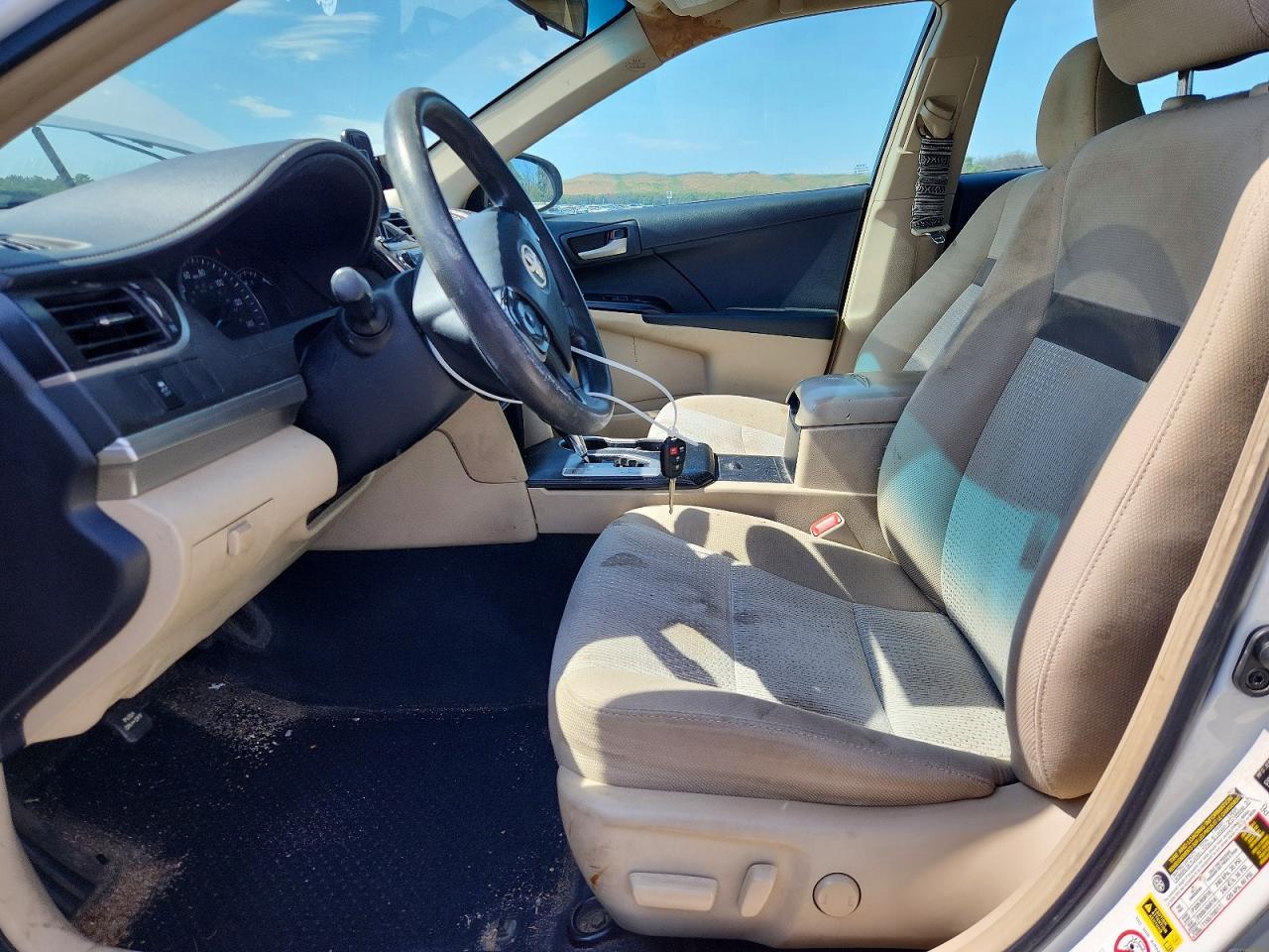 2013 Toyota Camry Le White vin: 4T1BF1FKXCU193918