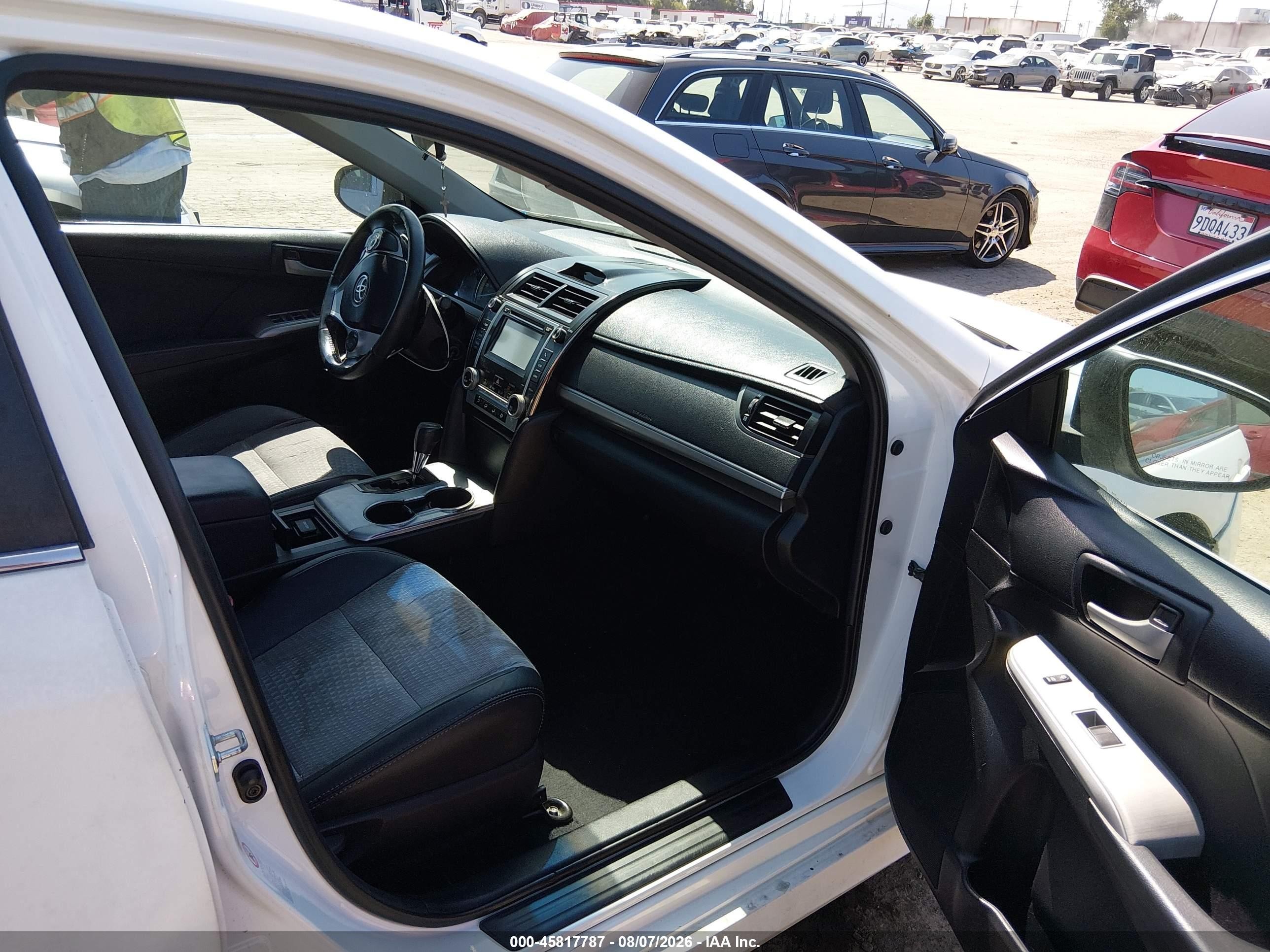 2012 Toyota Camry Se White vin: 4T1BF1FKXCU510953