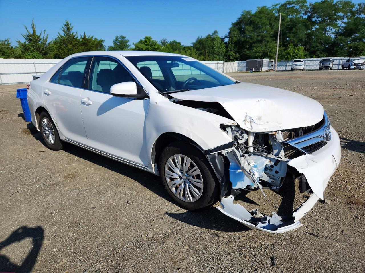 2012 Toyota Camry Le White vin: 4T1BF1FKXCU521452
