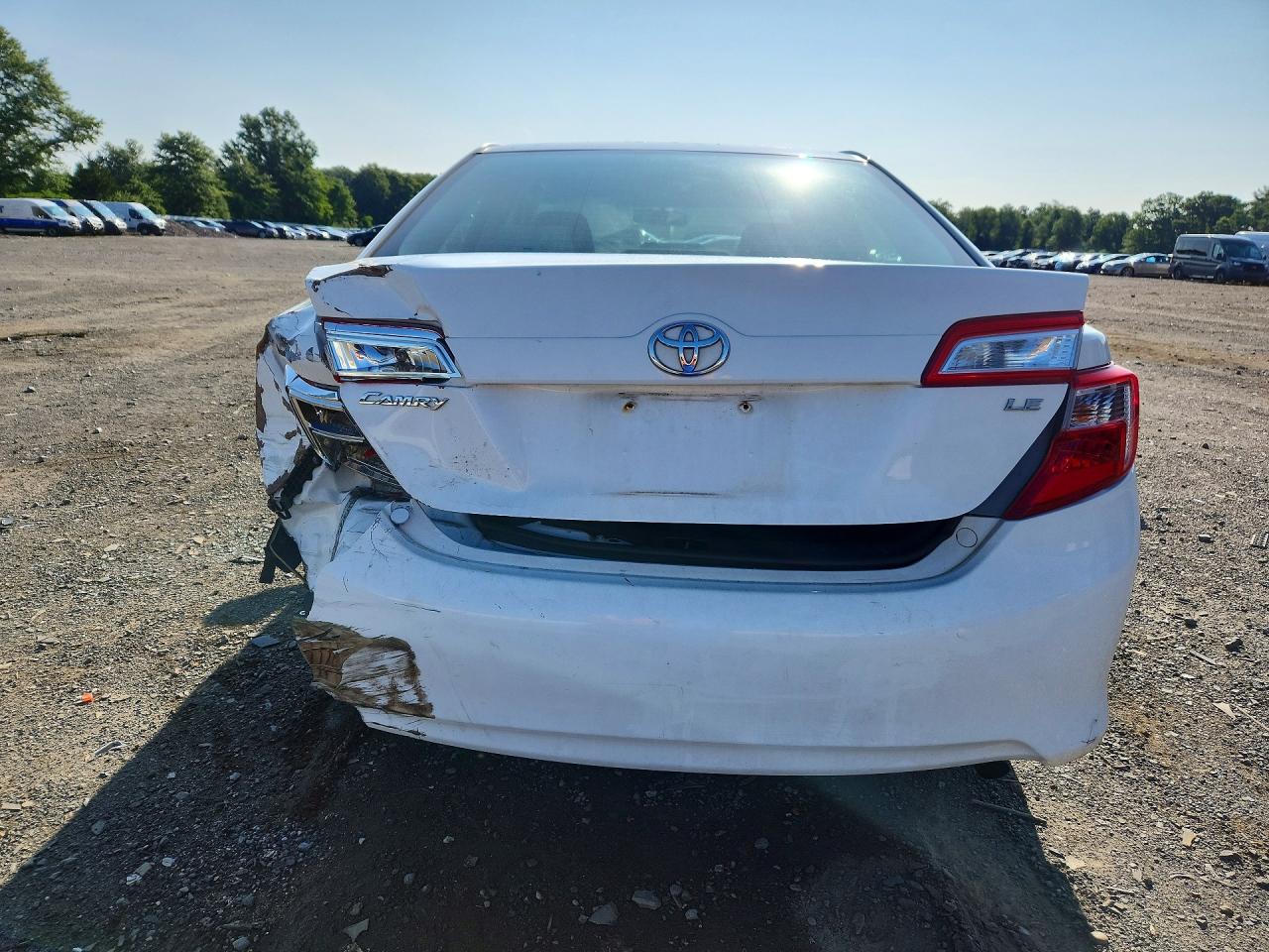 2012 Toyota Camry Le White vin: 4T1BF1FKXCU521452