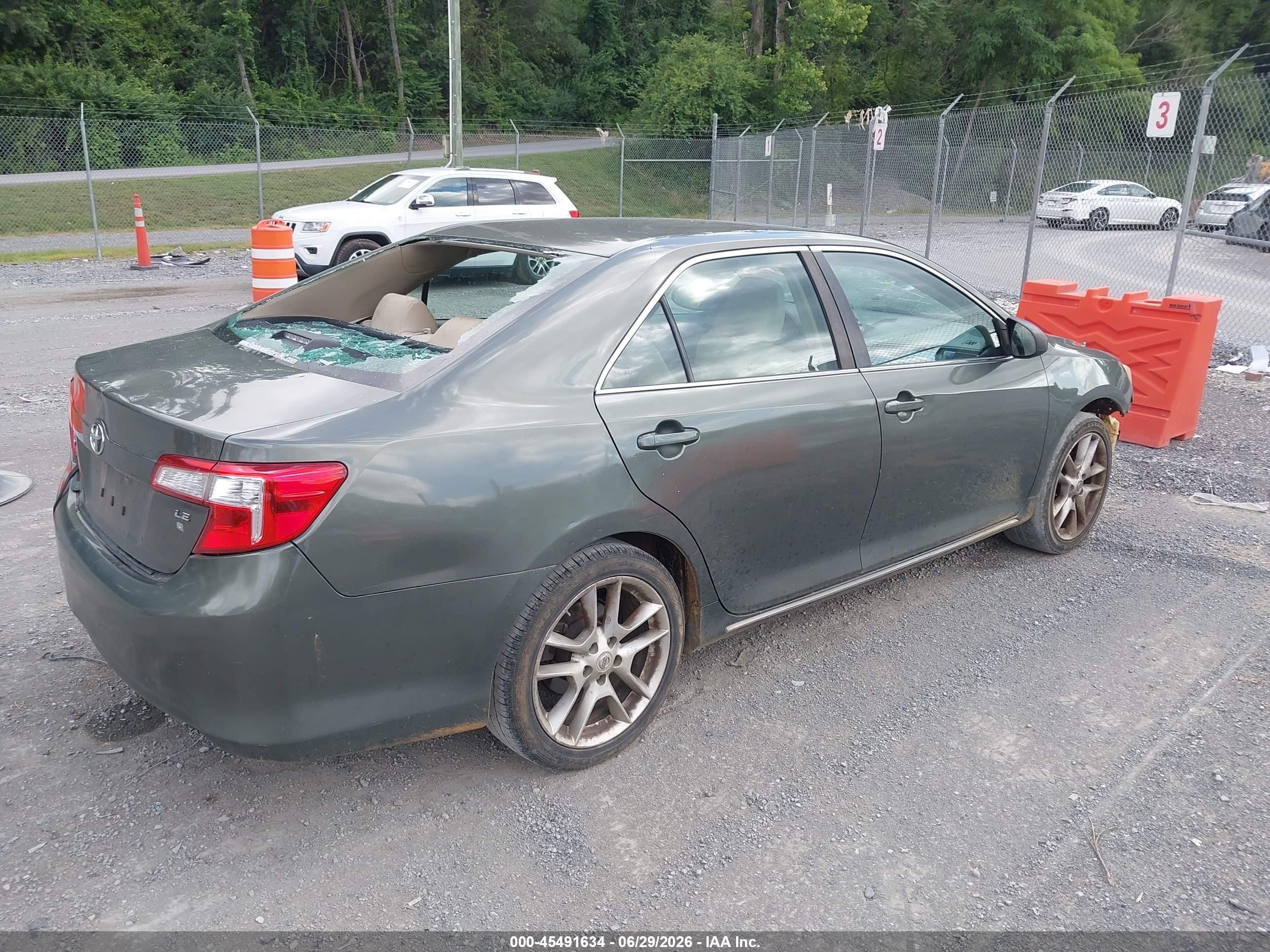 2012 Toyota Camry Le Gray vin: 4T1BF1FKXCU529146