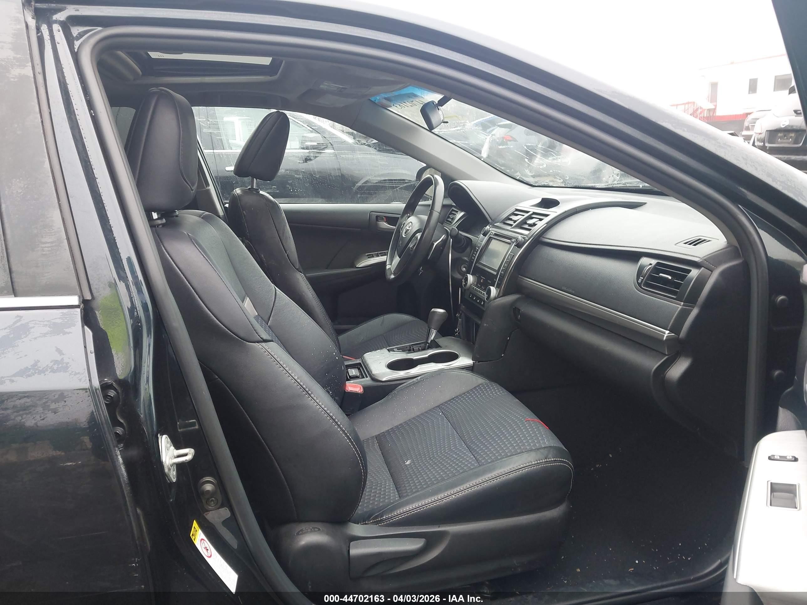 2012 Toyota Camry Se Blue vin: 4T1BF1FKXCU530250