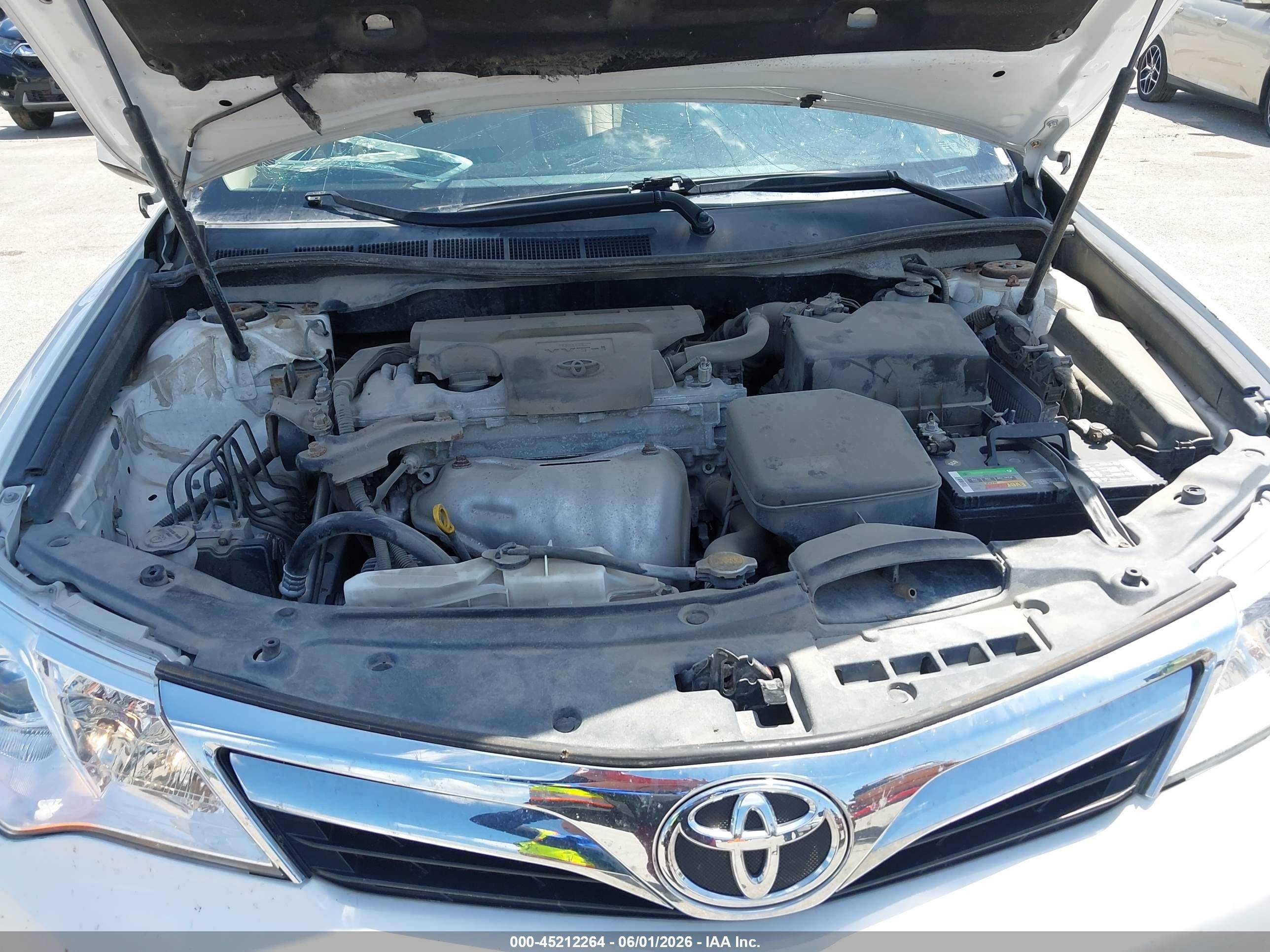 2012 Toyota Camry Le White vin: 4T1BF1FKXCU534539