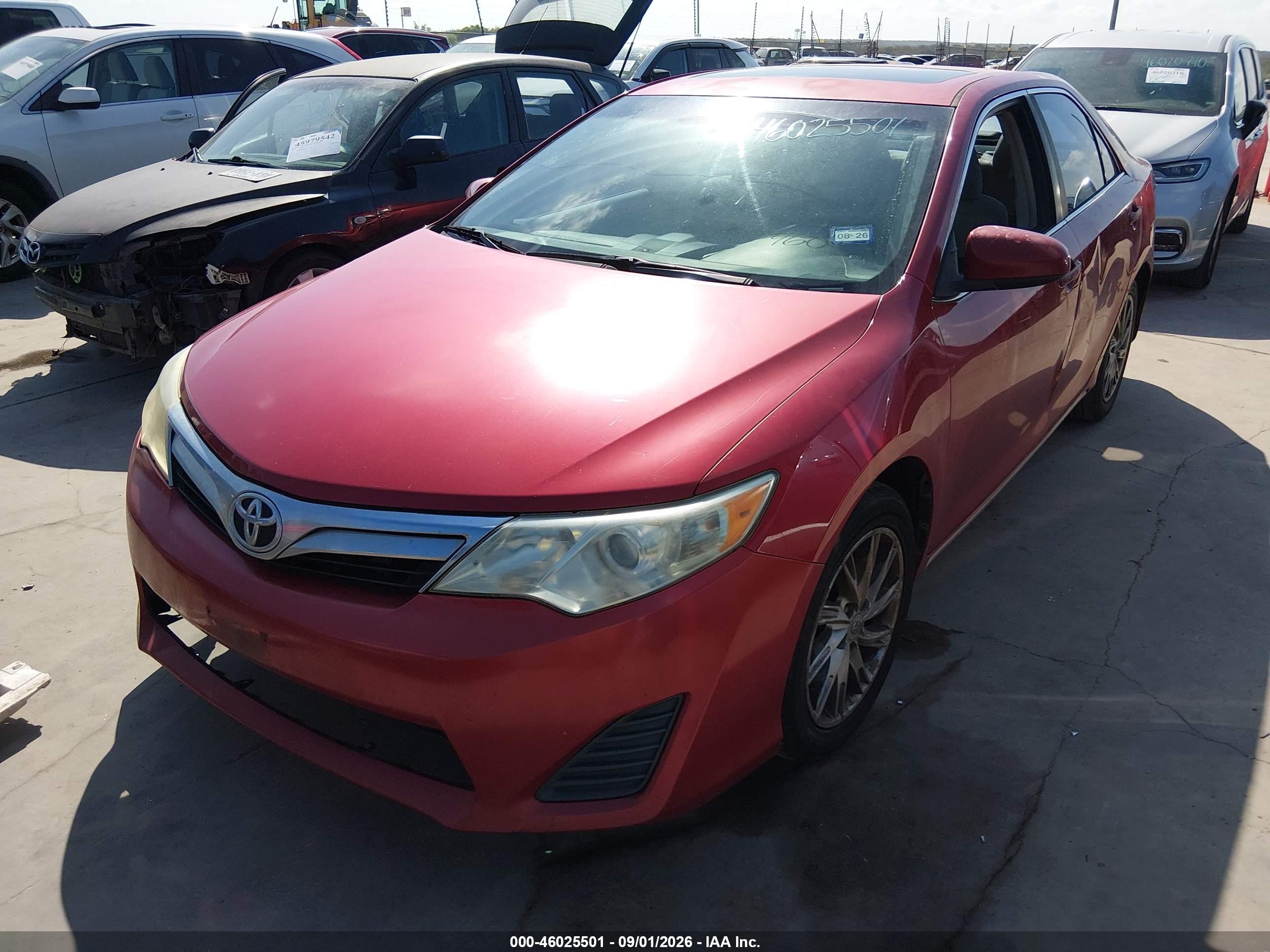 2012 Toyota Camry Le Red vin: 4T1BF1FKXCU541250