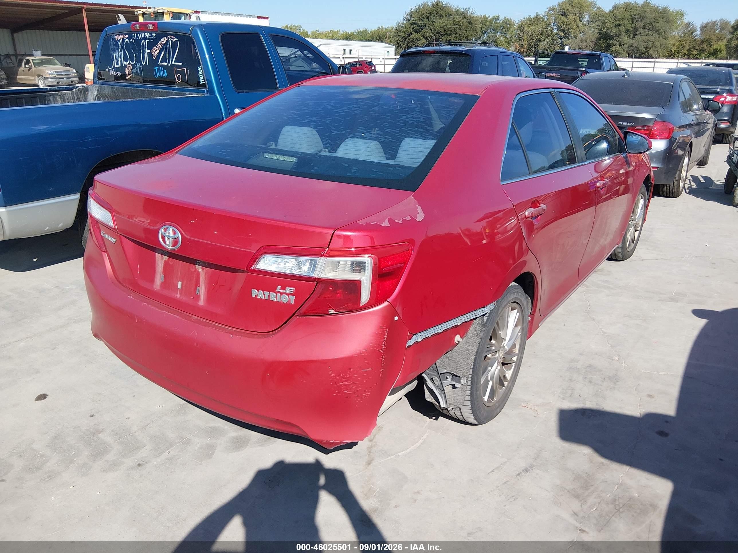 2012 Toyota Camry Le Red vin: 4T1BF1FKXCU541250