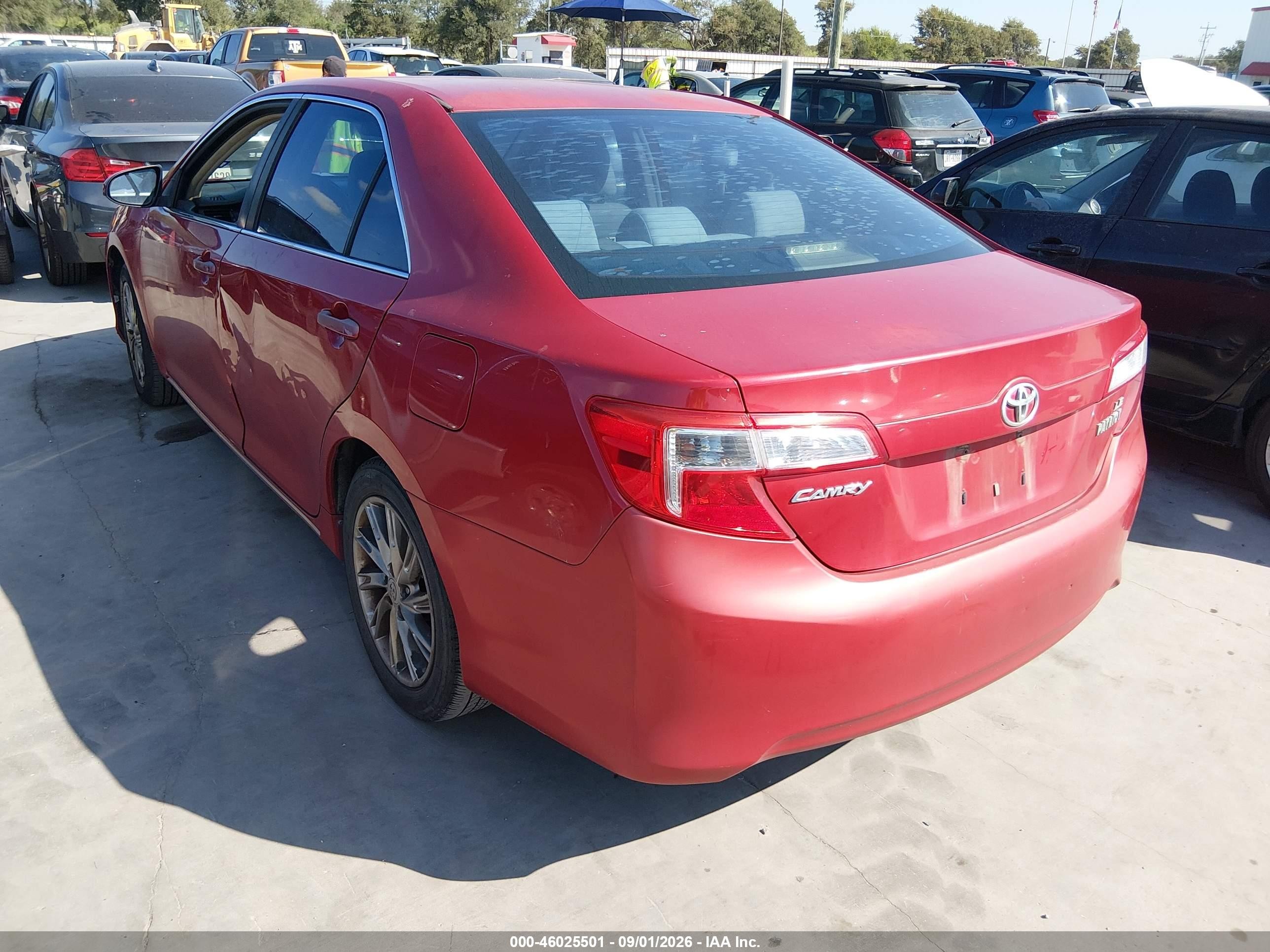 2012 Toyota Camry Le Red vin: 4T1BF1FKXCU541250