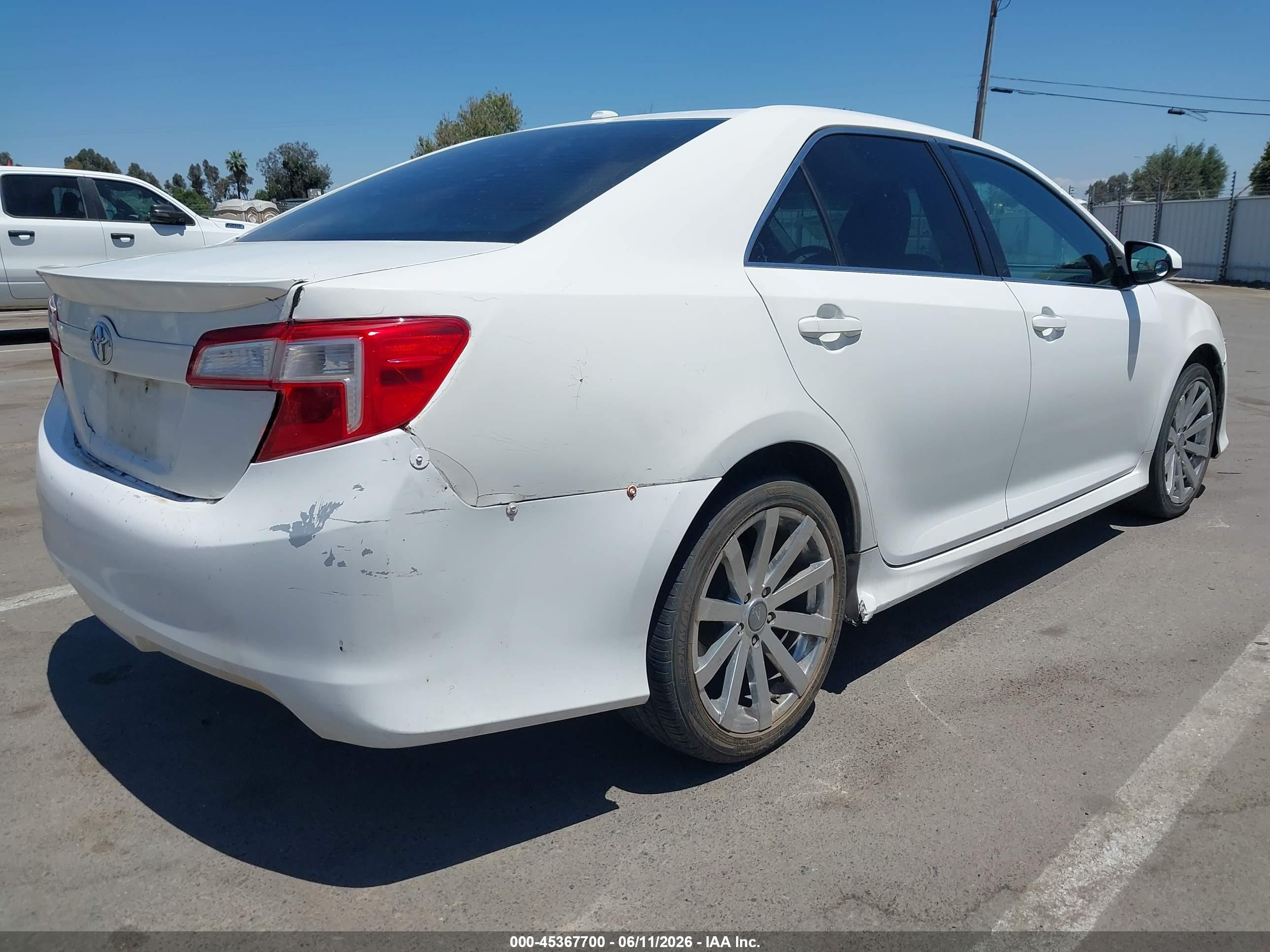 2012 Toyota Camry Se White vin: 4T1BF1FKXCU558551