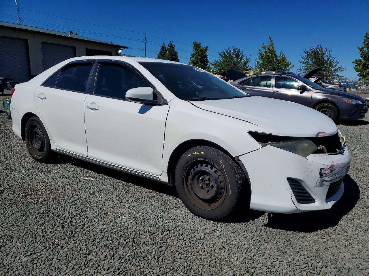 2012 Toyota Camry Le White vin: 4T1BF1FKXCU562468