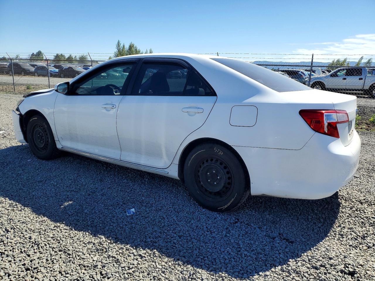 2012 Toyota Camry Le White vin: 4T1BF1FKXCU562468