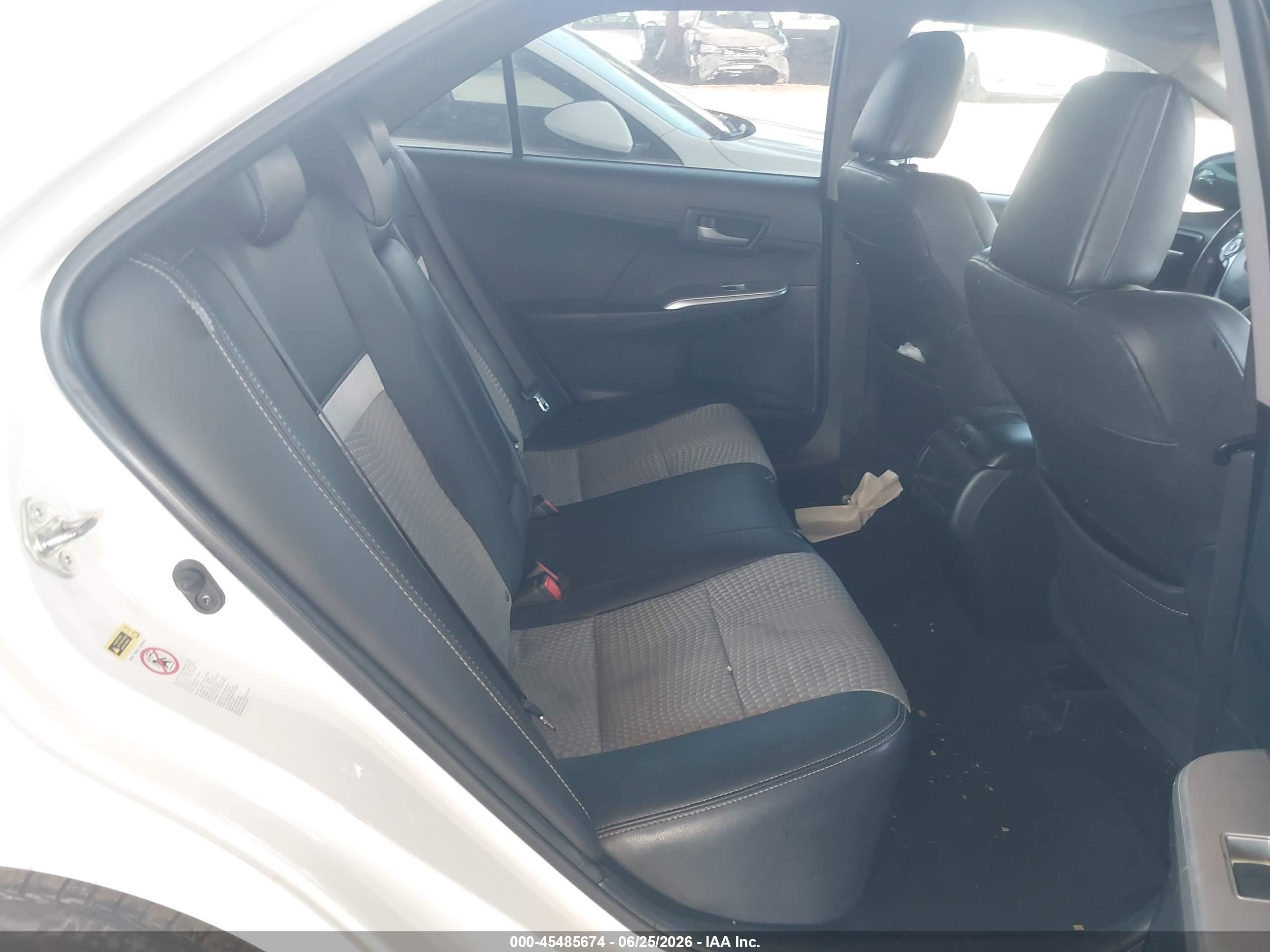 2012 Toyota Camry Se White vin: 4T1BF1FKXCU571008