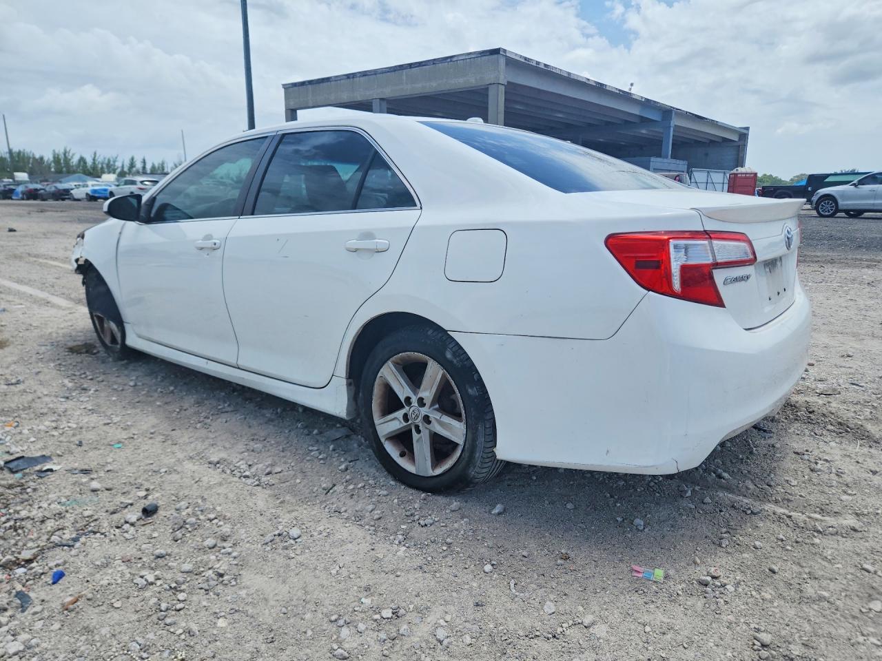 2012 Toyota Camry Se Белый vin: 4T1BF1FKXCU577312