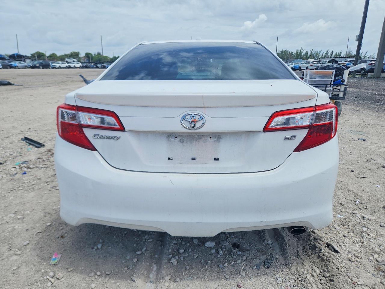 2012 Toyota Camry Se Белый vin: 4T1BF1FKXCU577312