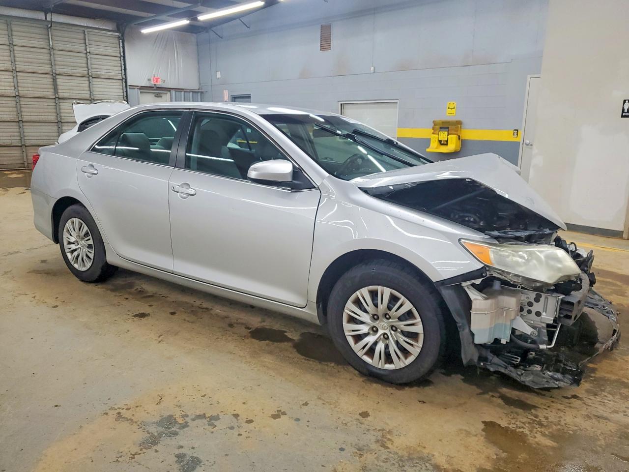 2012 Toyota Camry L Silver vin: 4T1BF1FKXCU586401