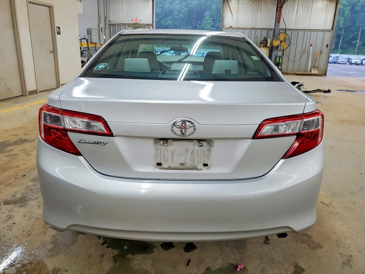 2012 Toyota Camry L Silver vin: 4T1BF1FKXCU586401