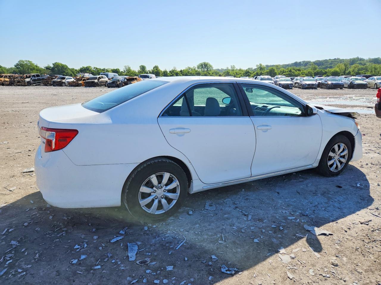 2012 Toyota Camry Le White vin: 4T1BF1FKXCU602130