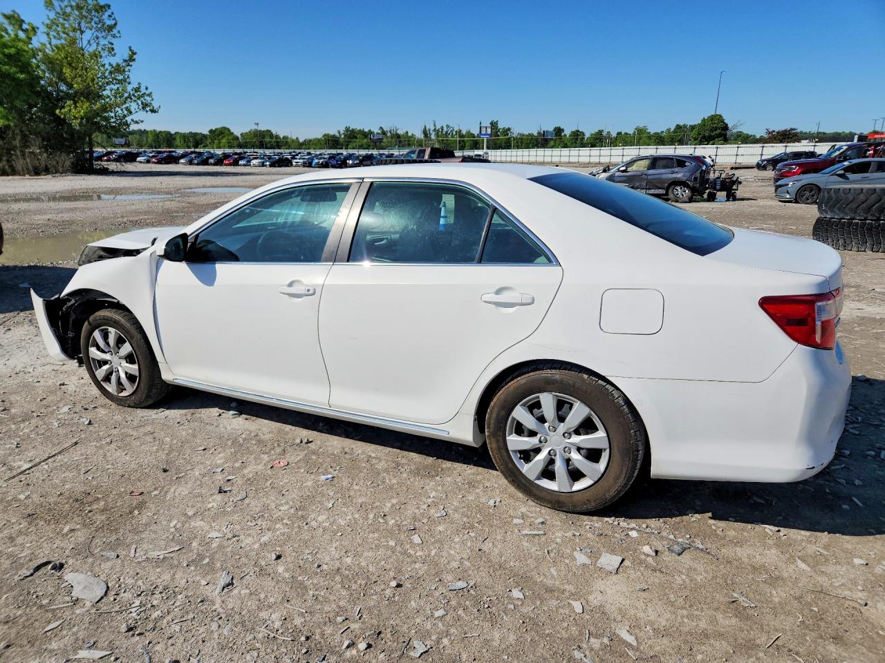 2012 Toyota Camry Le White vin: 4T1BF1FKXCU602130