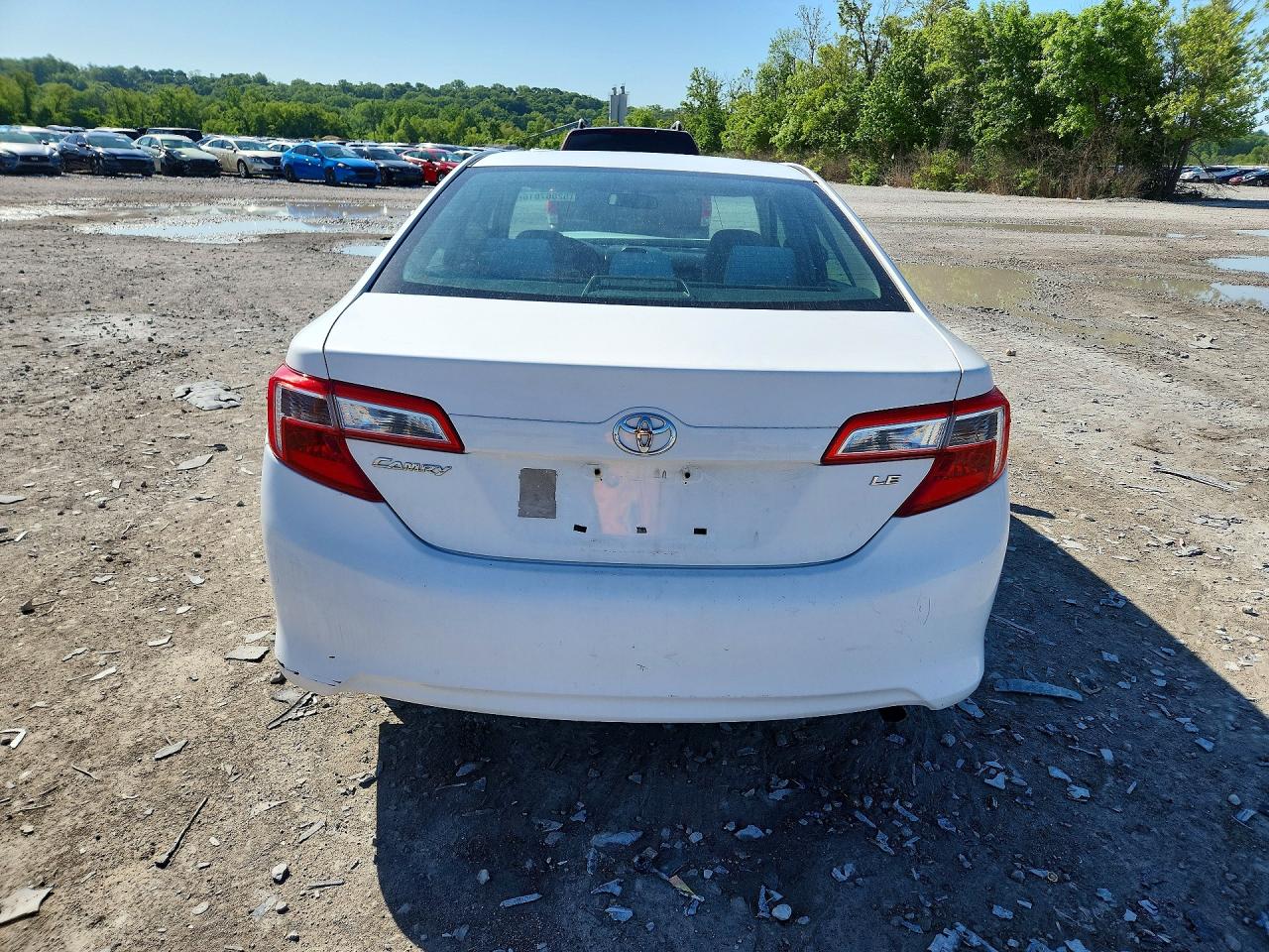 2012 Toyota Camry Le White vin: 4T1BF1FKXCU602130