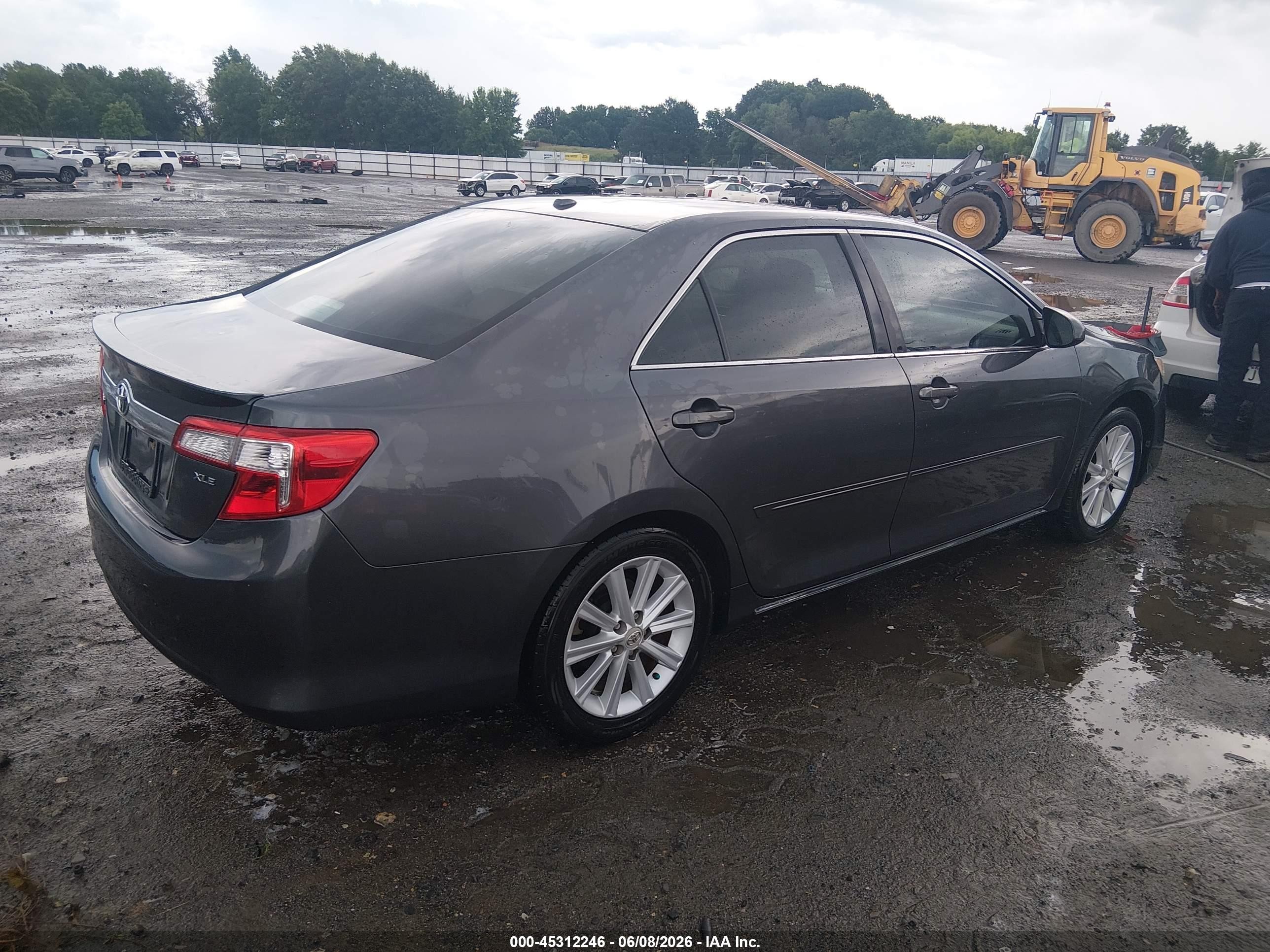 2012 Toyota Camry Xle Gray vin: 4T1BF1FKXCU607117