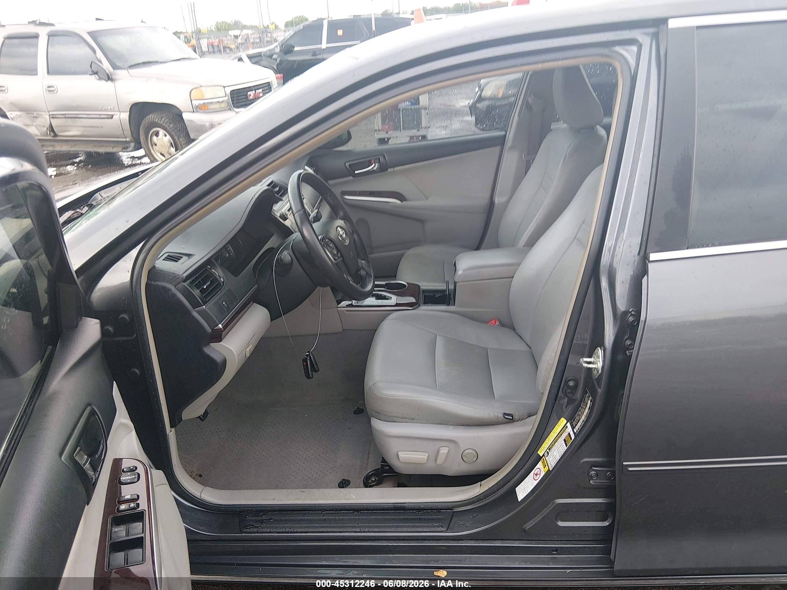 2012 Toyota Camry Xle Gray vin: 4T1BF1FKXCU607117