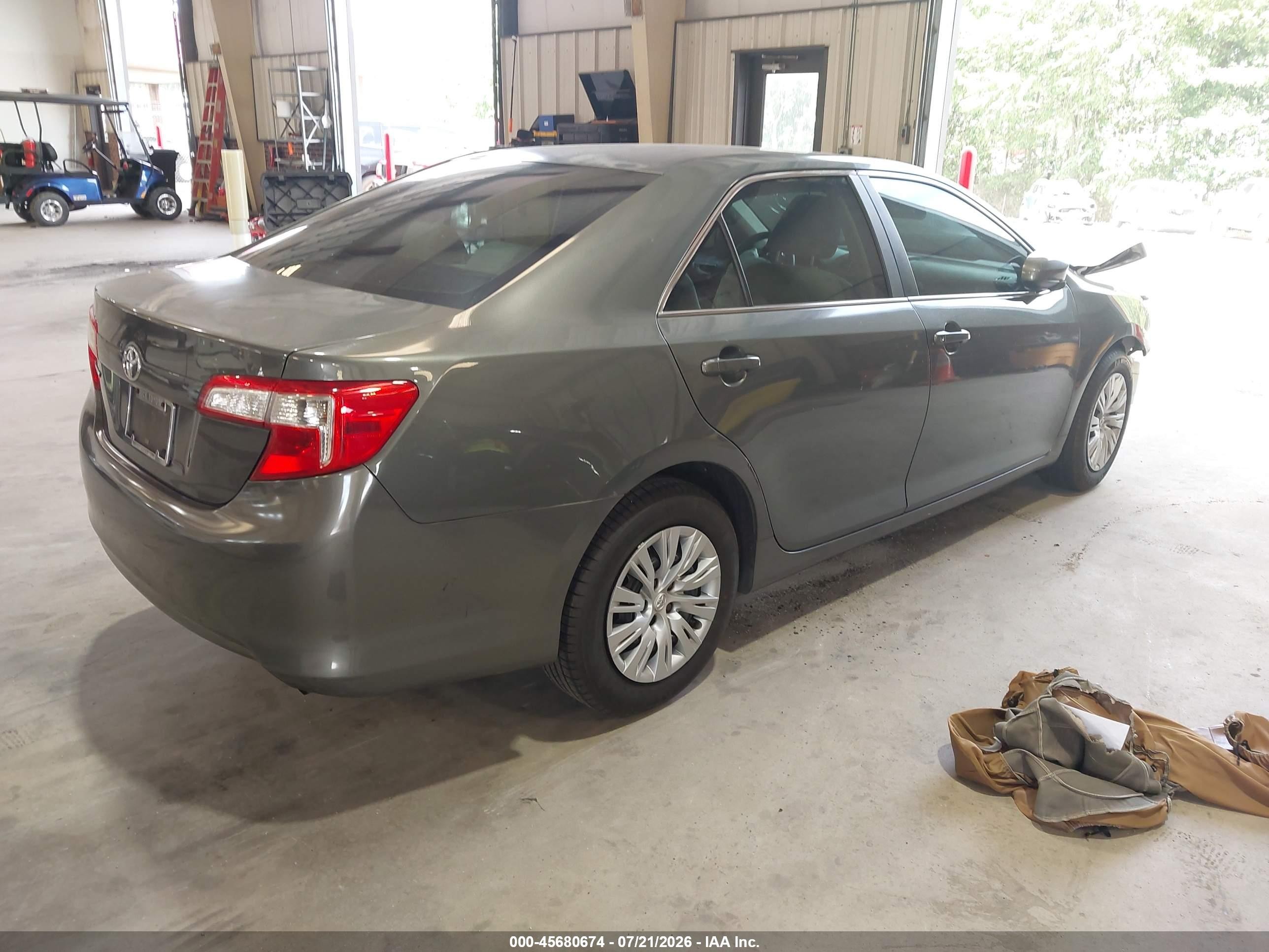 2012 Toyota Camry L Green vin: 4T1BF1FKXCU627108