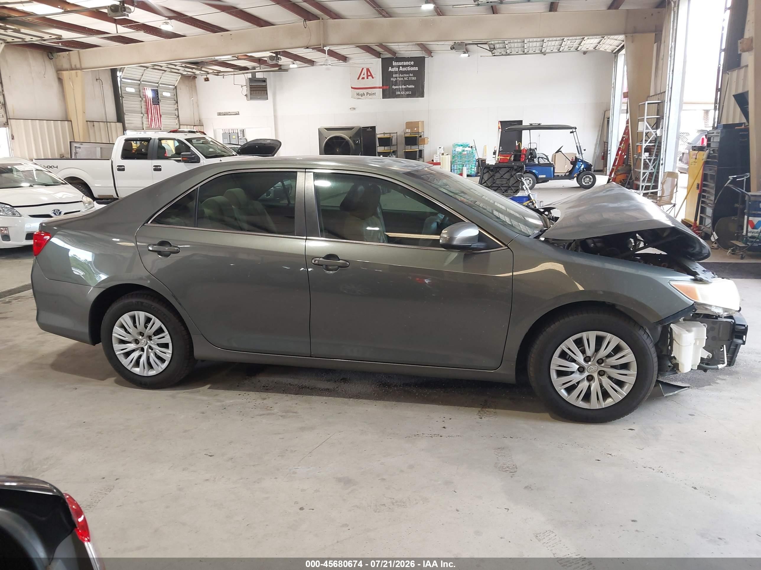 2012 Toyota Camry L Green vin: 4T1BF1FKXCU627108