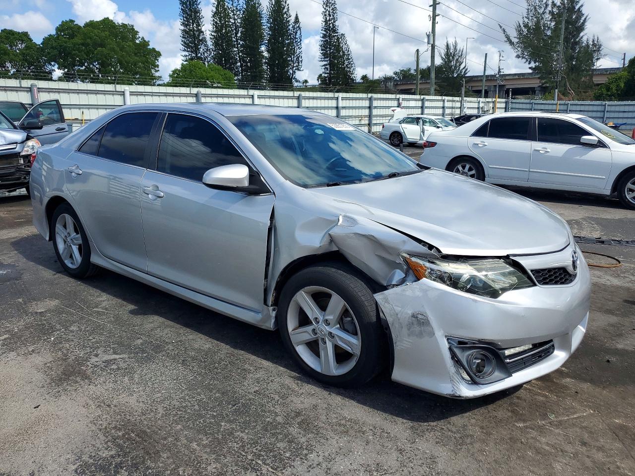 2013 Toyota Camry Se Silver vin: 4T1BF1FKXDU211335