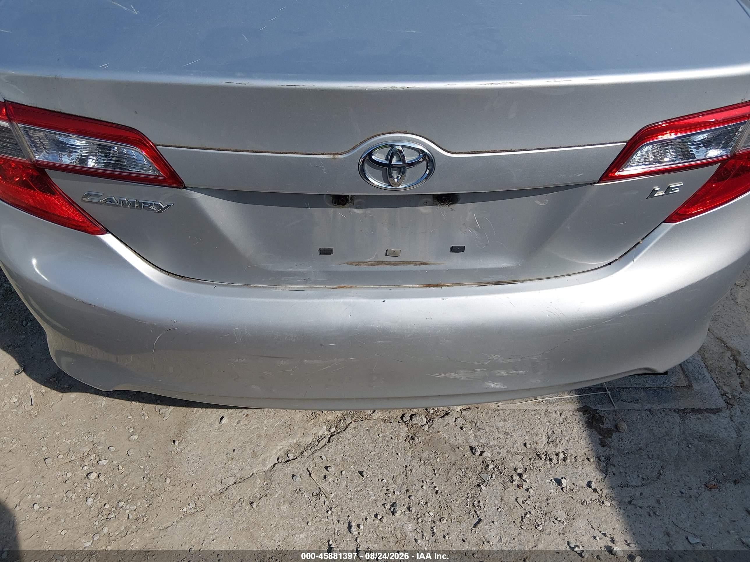 2013 Toyota Camry Le Gray vin: 4T1BF1FKXDU226045