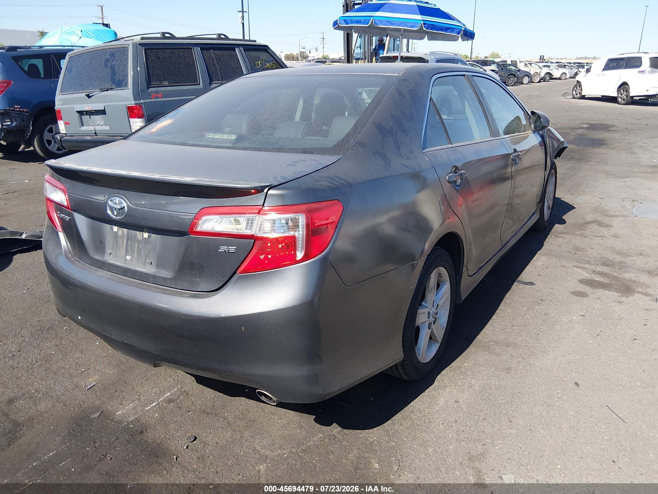 2013 Toyota Camry Se Gray vin: 4T1BF1FKXDU229611