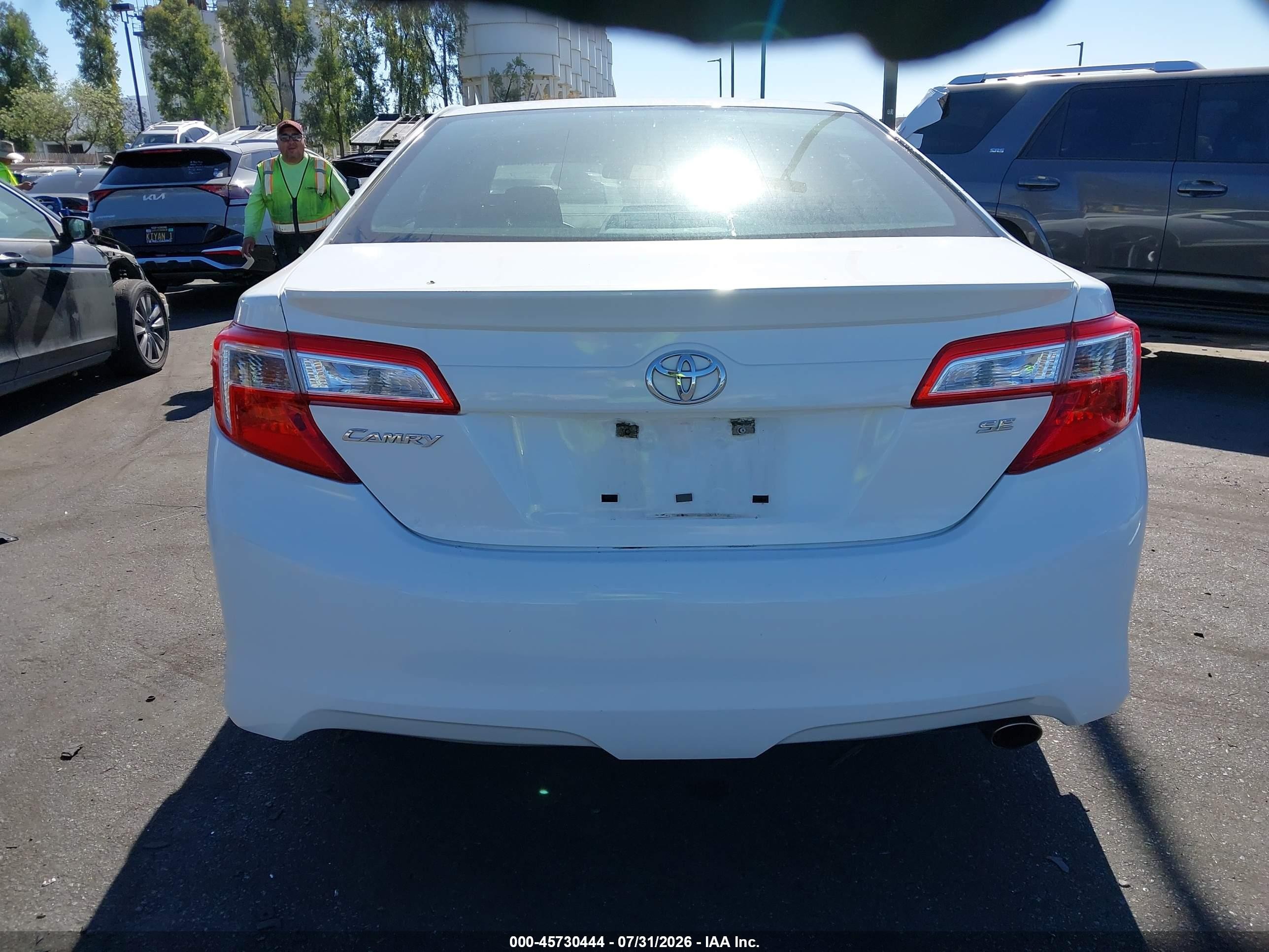 2013 Toyota Camry Se White vin: 4T1BF1FKXDU237935